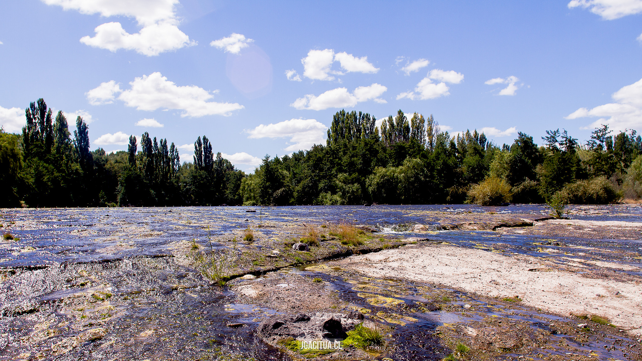 Canon EOS 7D + Canon EF 20mm F2.8 USM sample photo. © jgacitua.cl 2015 photography