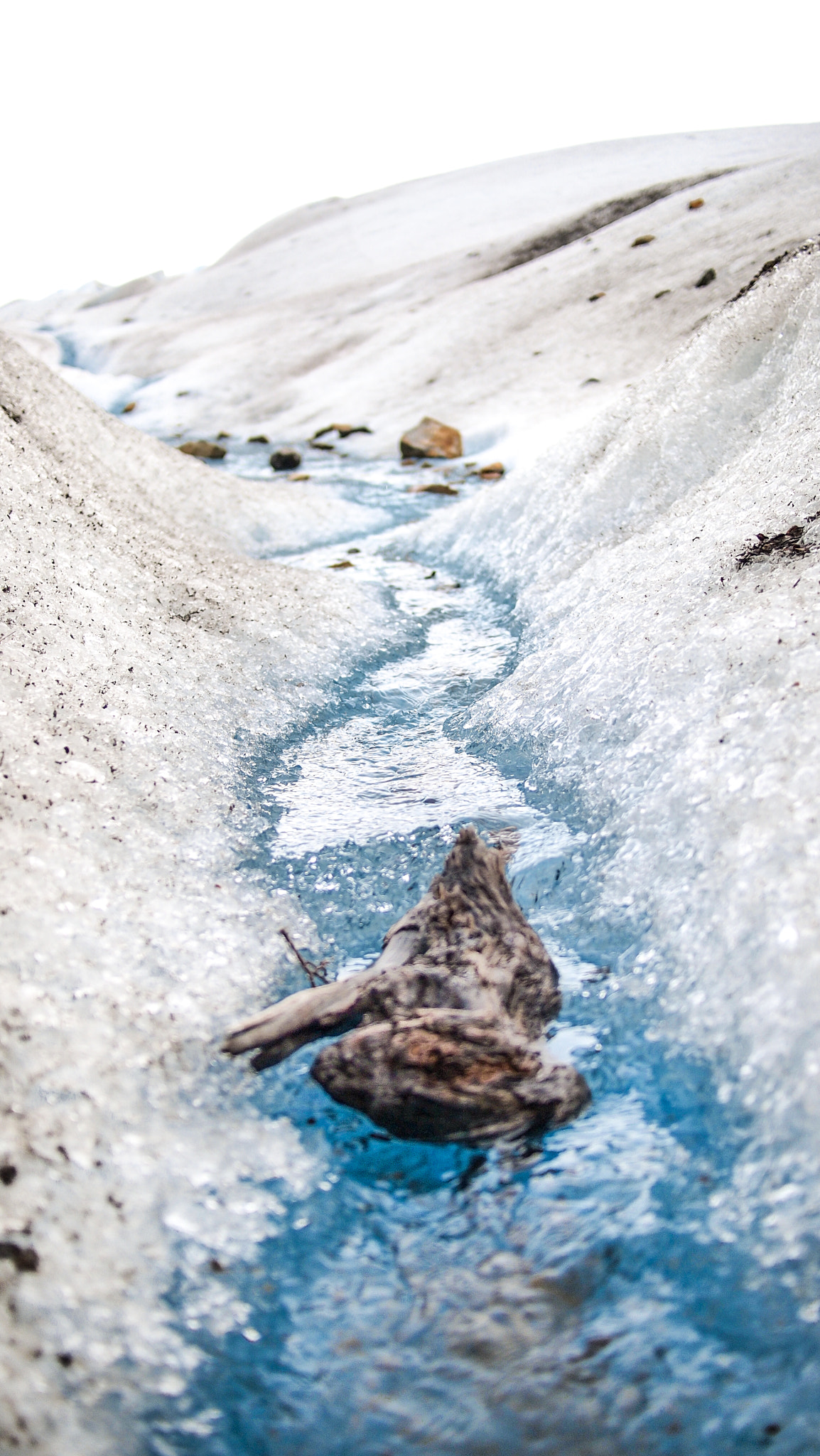 Olympus PEN E-PL1 + Panasonic Lumix G 20mm F1.7 ASPH sample photo. Perito moreno waters photography
