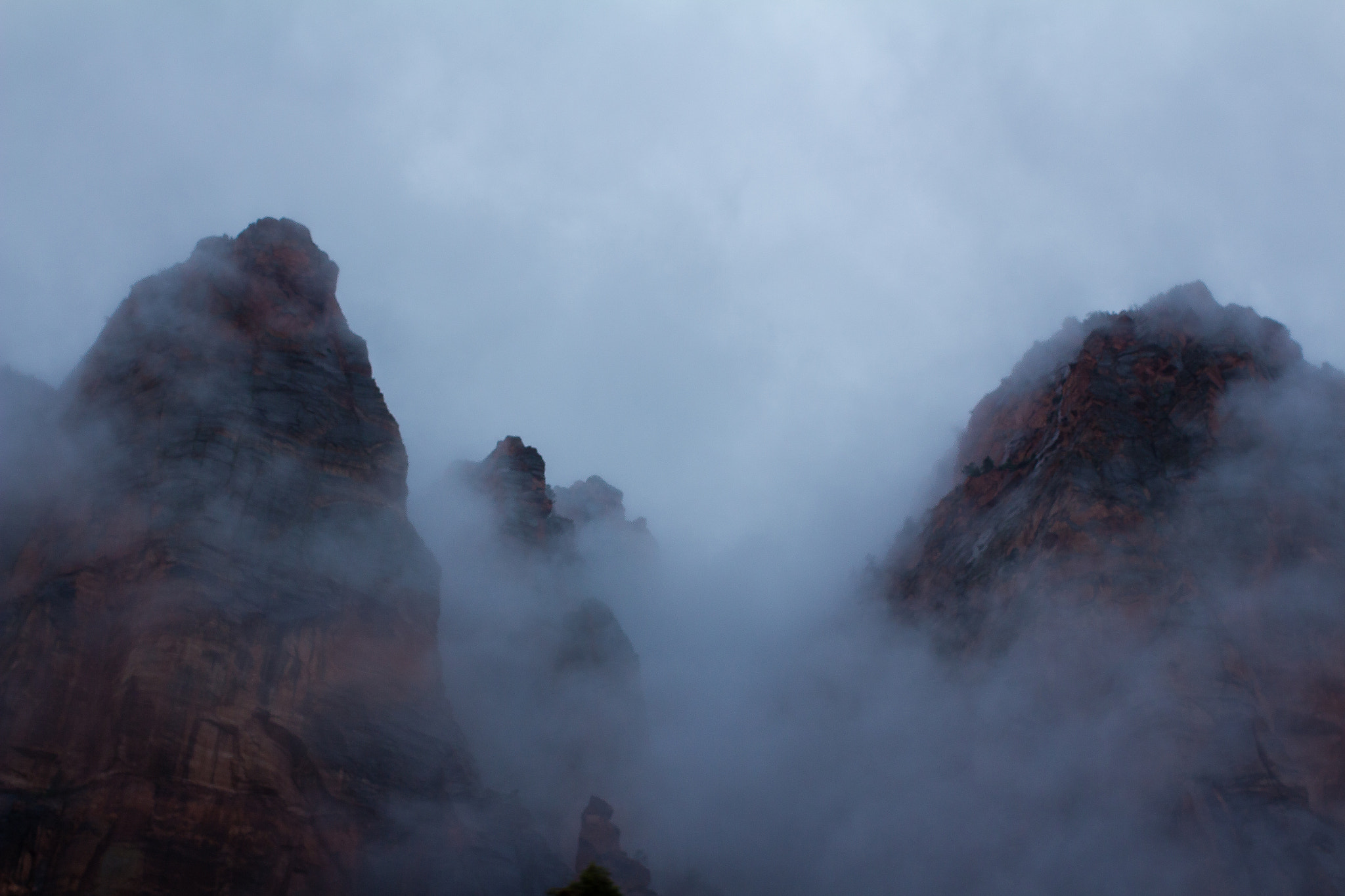 Canon EF 40mm F2.8 STM sample photo. Hidden mountains photography