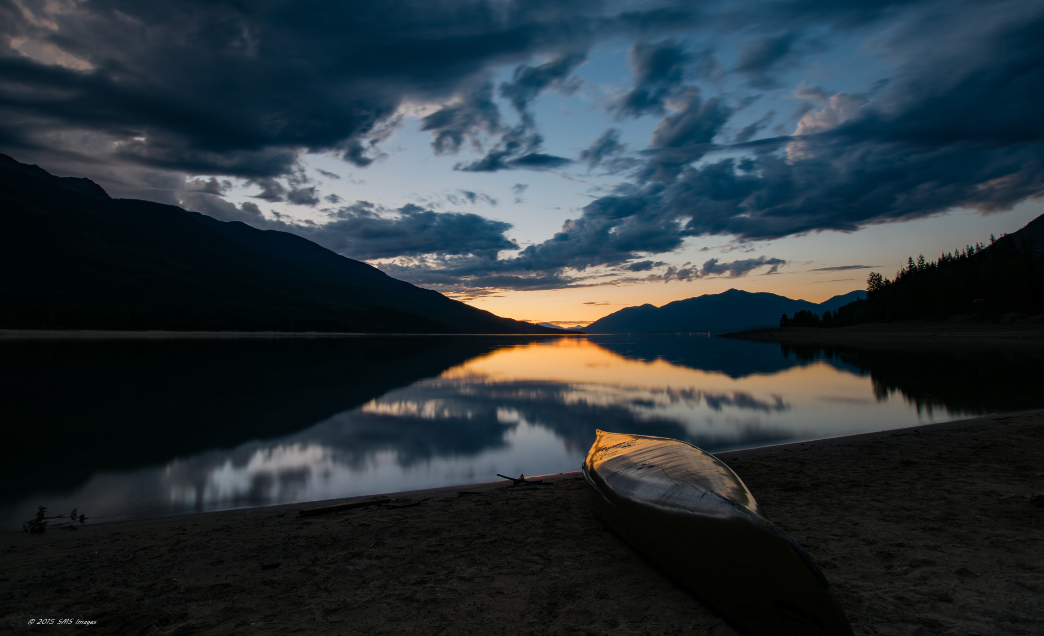 Sony ILCA-77M2 + Sigma 10-20mm F3.5 EX DC HSM sample photo. Day's end photography
