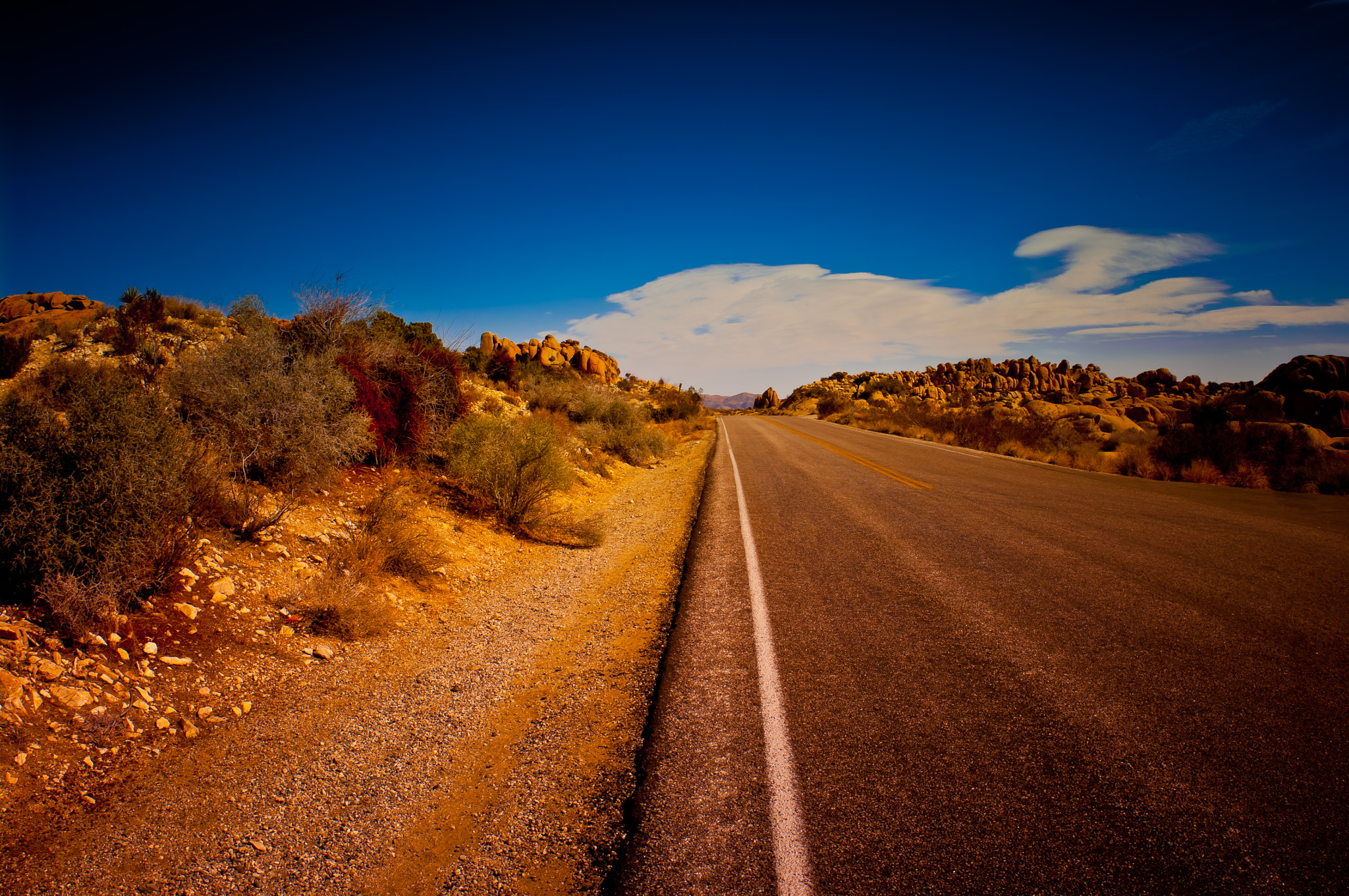 Pentax K20D sample photo. Road trip photography