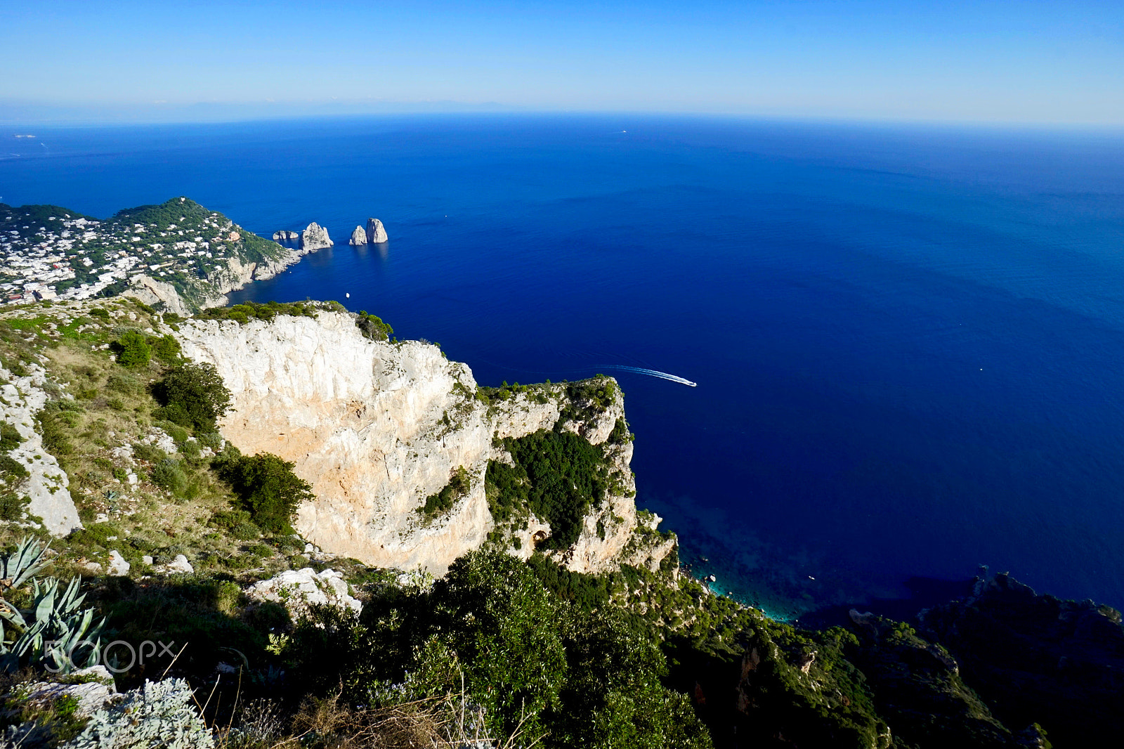 Sony a7R + Sony E 10-18mm F4 OSS sample photo. Anacapri.jpeg photography