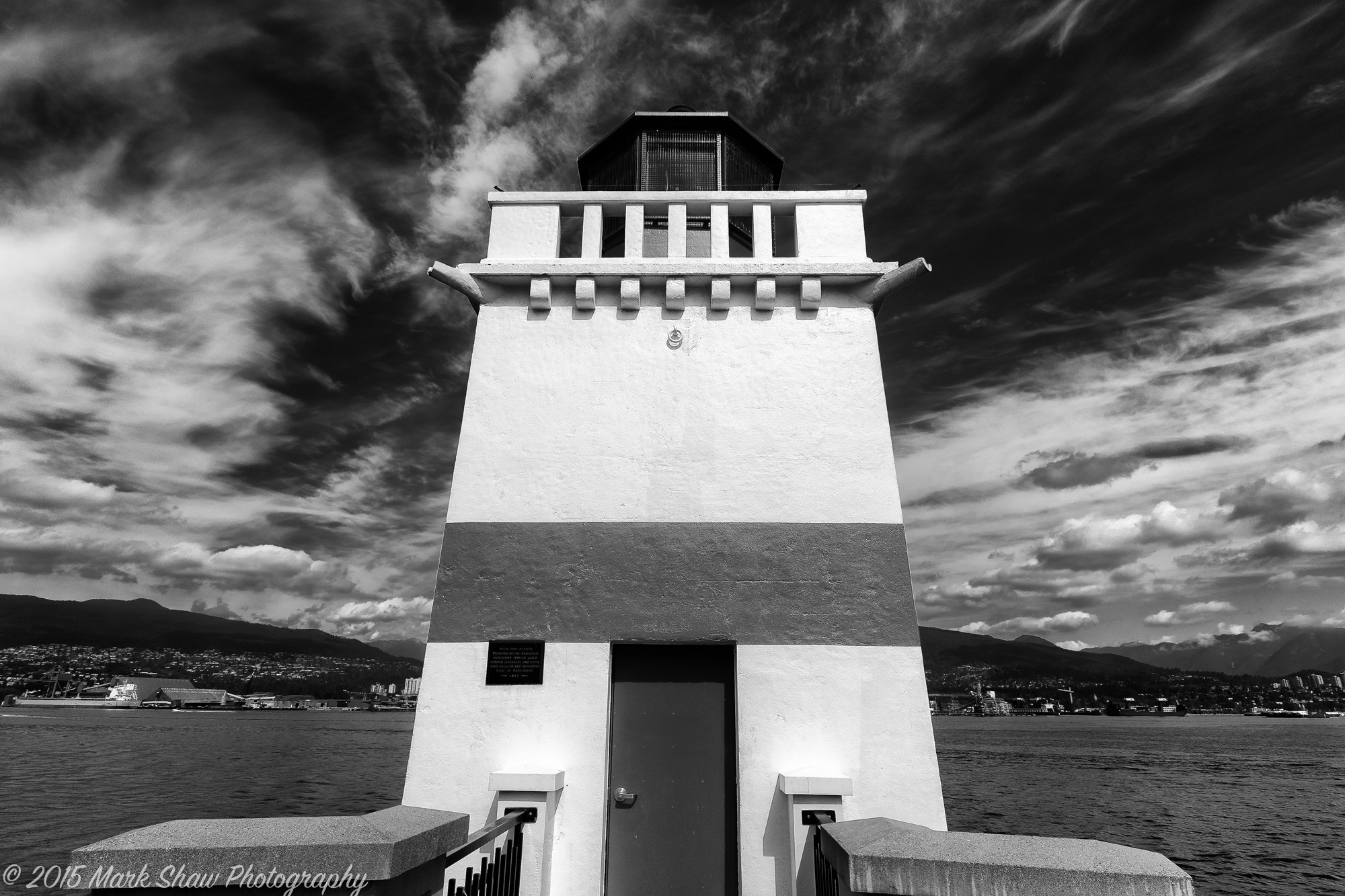 Sigma 10-20mm F4-5.6 EX DC HSM sample photo. Seawall photography
