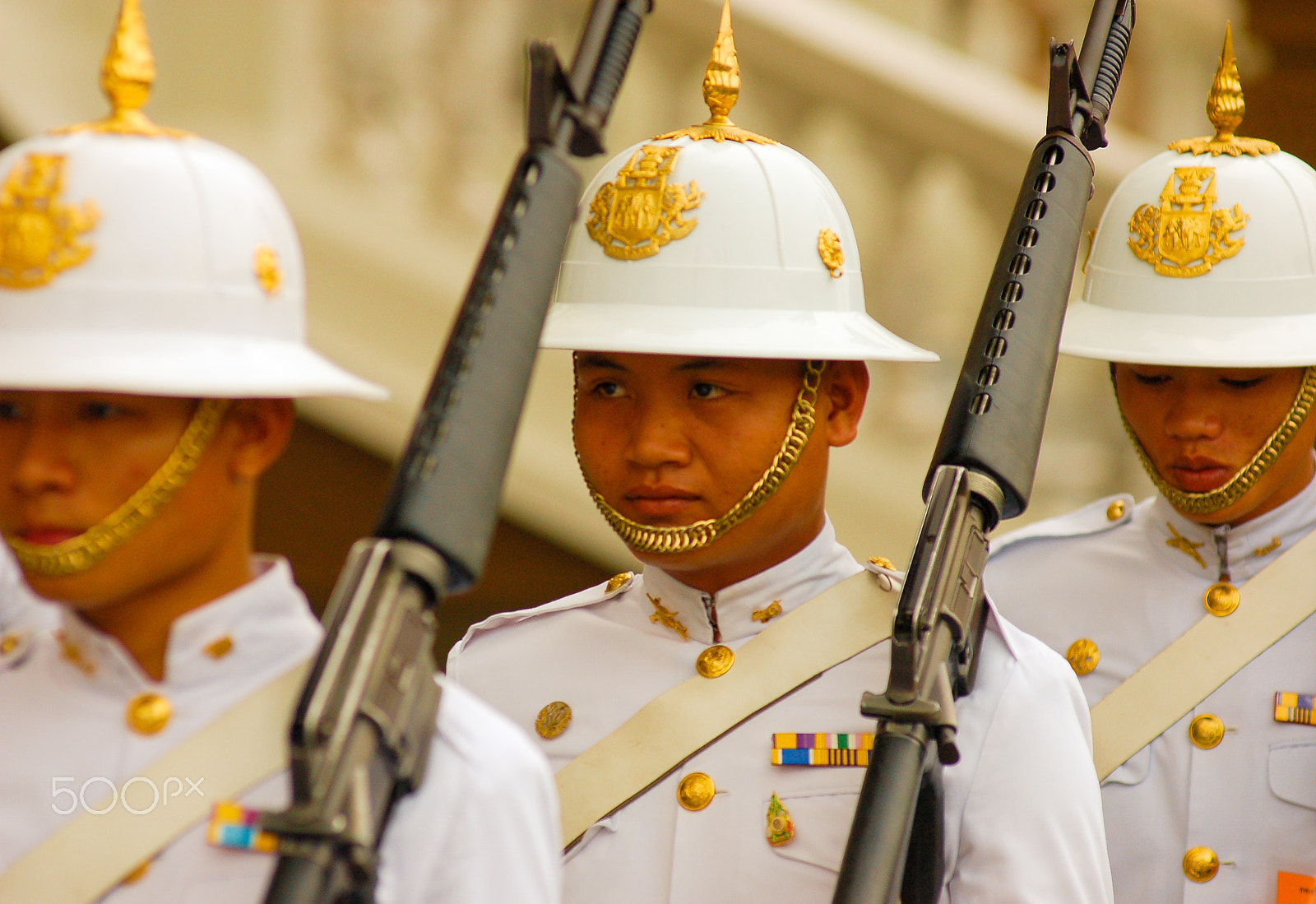 Nikon D50 sample photo. Bangkok grand palace guards photography