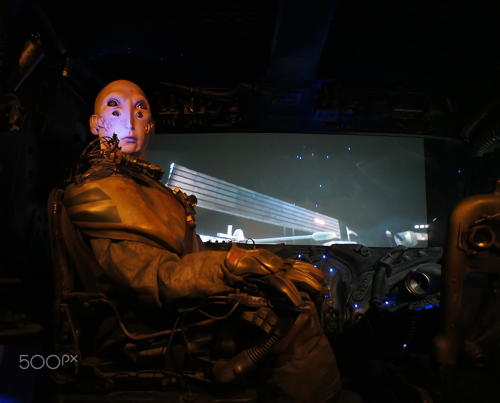 Sony Alpha NEX-3 + Sony E 16mm F2.8 sample photo. Visit to the museum of cinema photography
