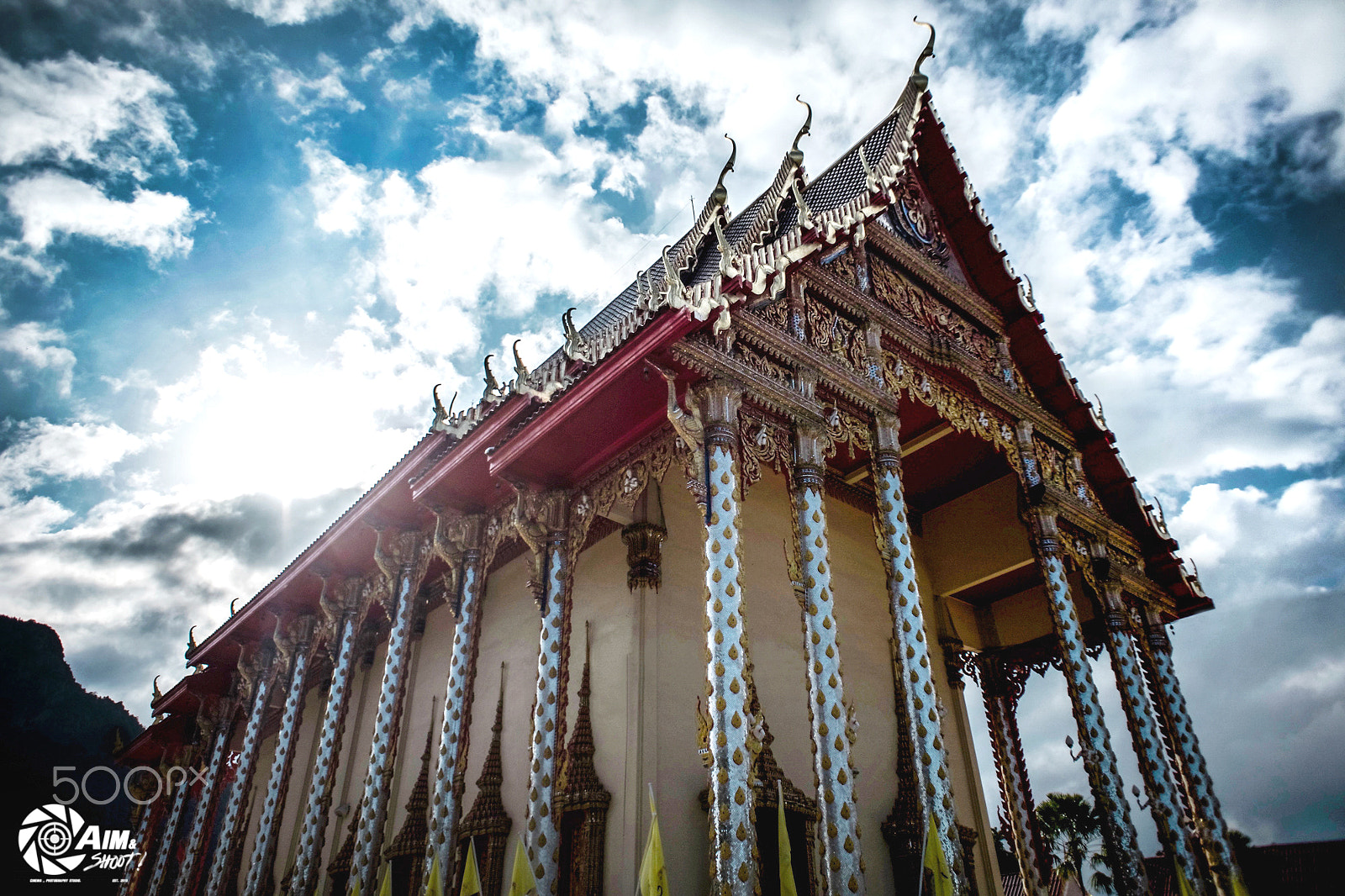 Sony a7 II + Sony E 16mm F2.8 sample photo. Klongwan temple photography