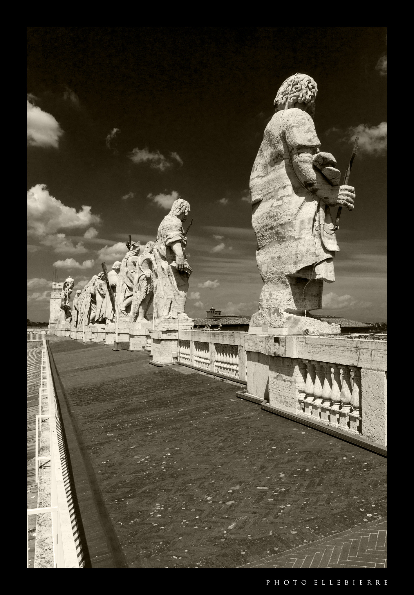 Canon EOS 500D (EOS Rebel T1i / EOS Kiss X3) + Sigma 18-125mm F3.8-5.6 DC OS HSM sample photo. Rome - saint peter's basilica roof photography