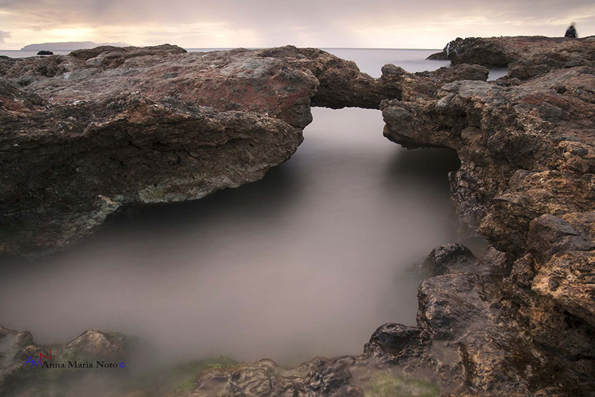 Nikon D700 + Tamron SP 35mm F1.8 Di VC USD sample photo. L'abbraccio delle rocce photography