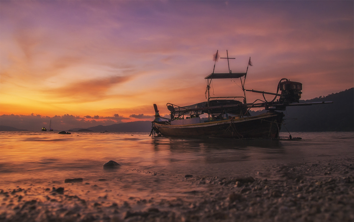 Sigma 17-70mm F2.8-4 DC Macro OS HSM sample photo. Thailand sunset photography