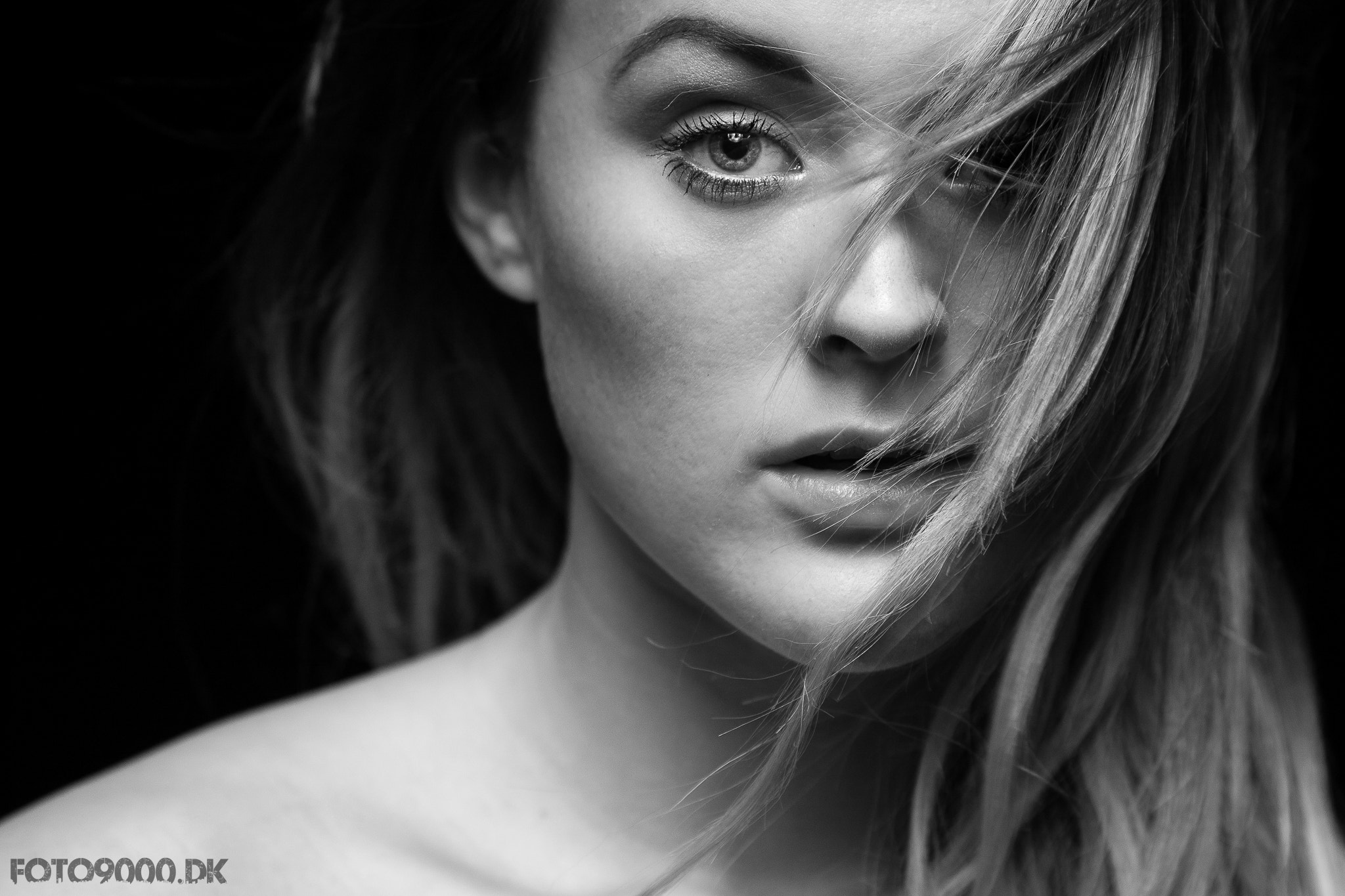 Sigma 70-200mm F2.8 EX DG OS HSM sample photo. Emilietranekær in b&w photography