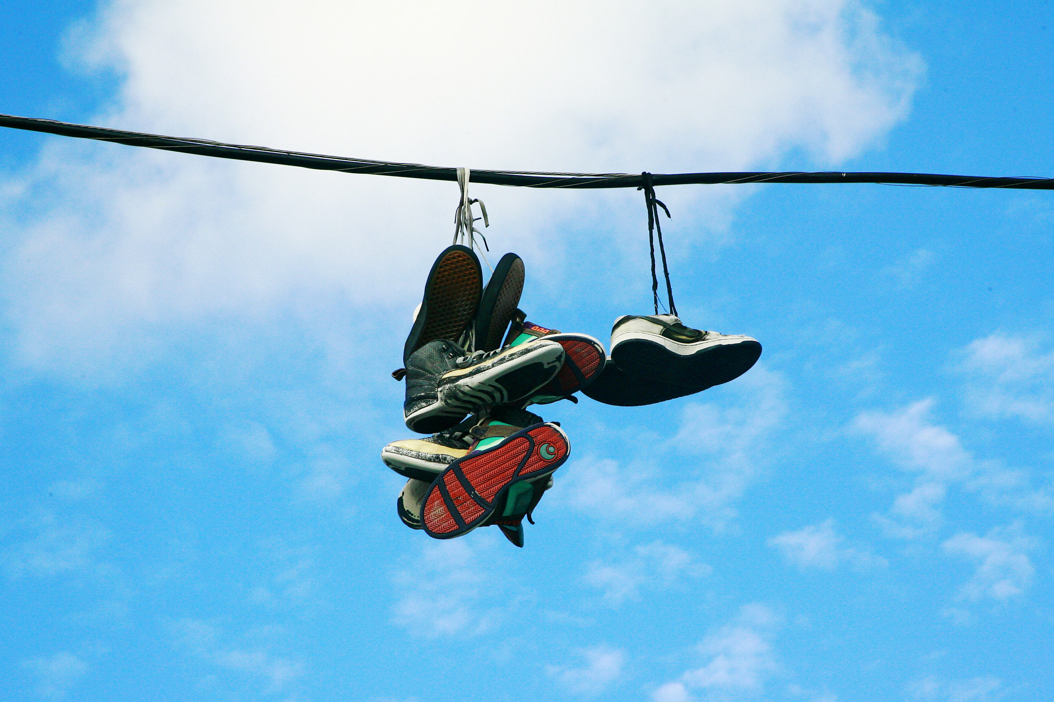 Canon EOS-1D Mark II N sample photo. Trap shoes photography