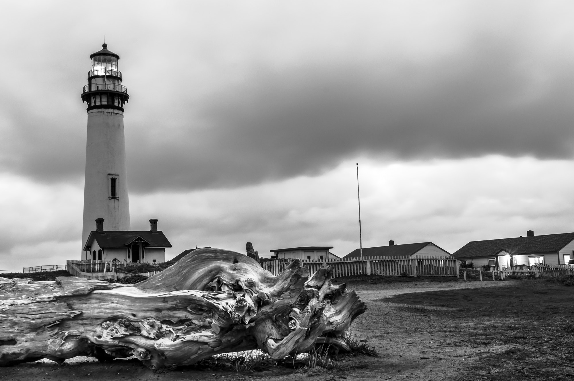 Nikon D90 + Nikon AF-S Nikkor 28mm F1.8G sample photo. Pigeon point lighthouse photography