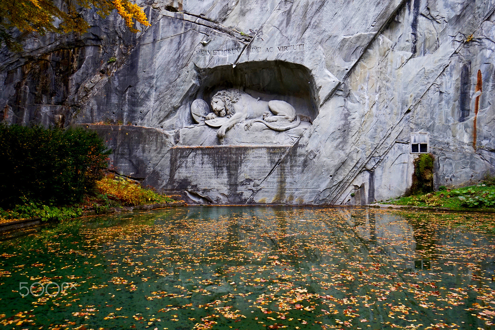 Sony a7R + Sony E 10-18mm F4 OSS sample photo. Lion monument, luzern.jpeg photography