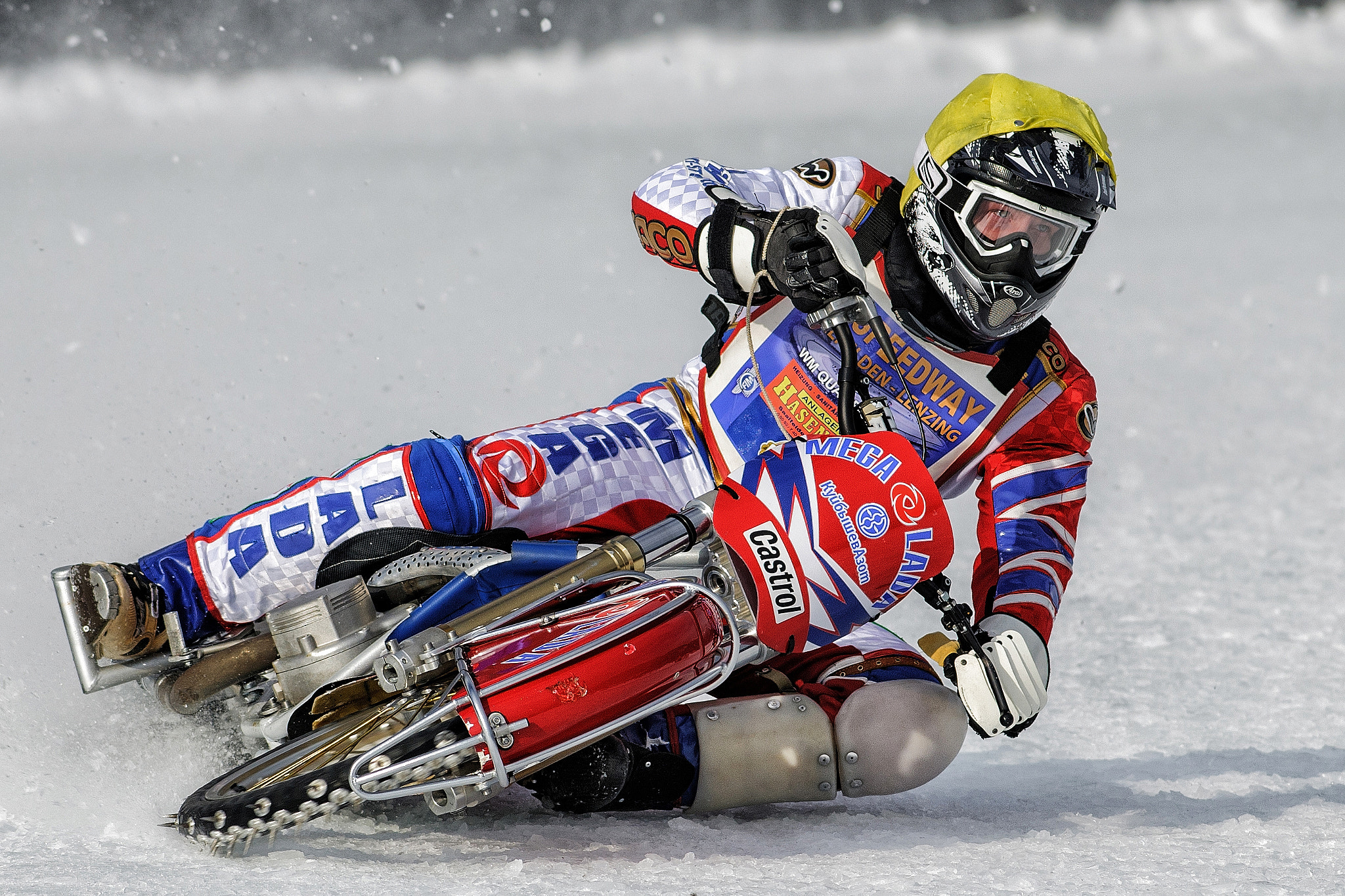 Nikon AF-S Nikkor 300mm F2.8G ED-IF VR sample photo. Eisspeedway#2 photography