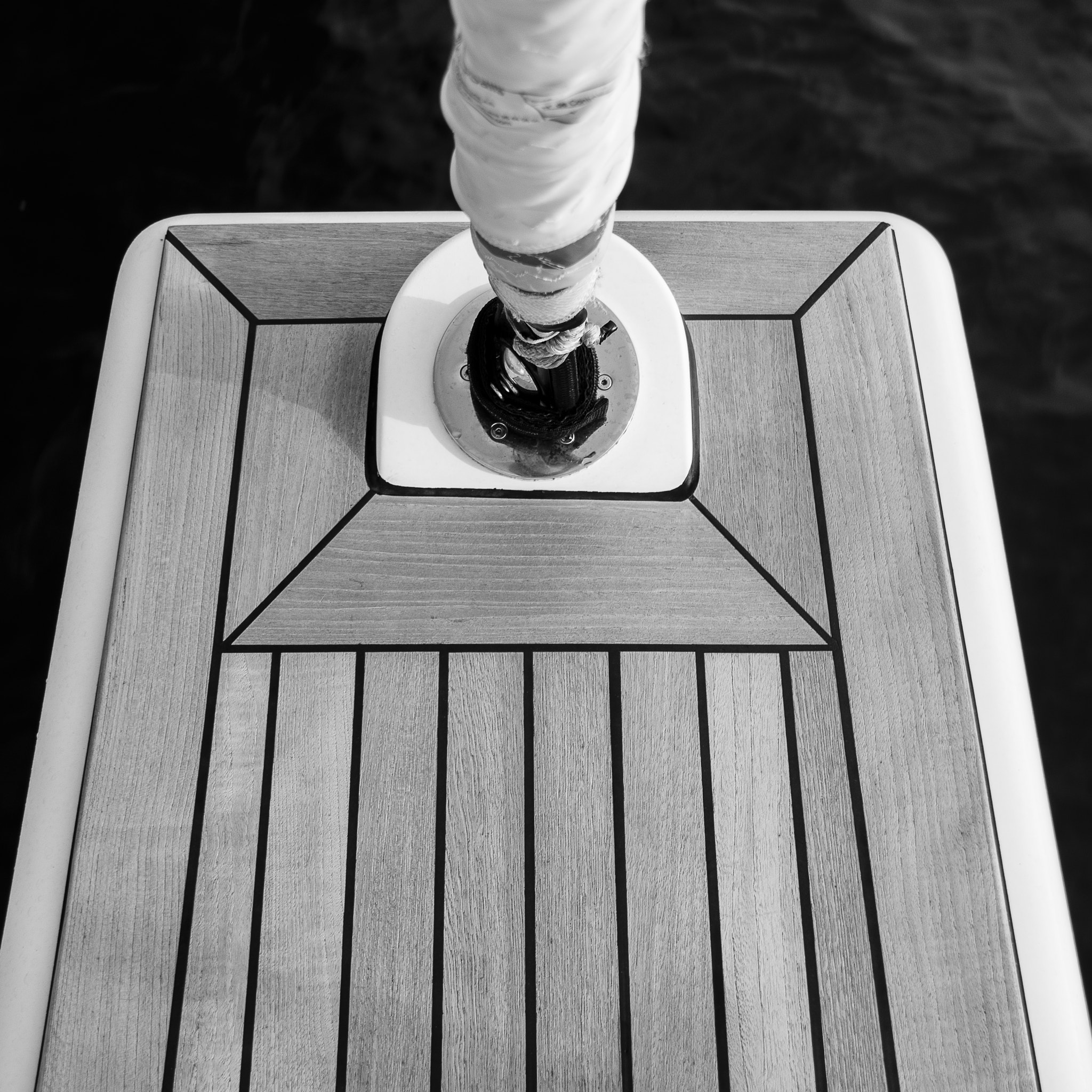 Sigma 18-200mm F3.5-6.3 DC OS HSM sample photo. Sailing boat detail photography