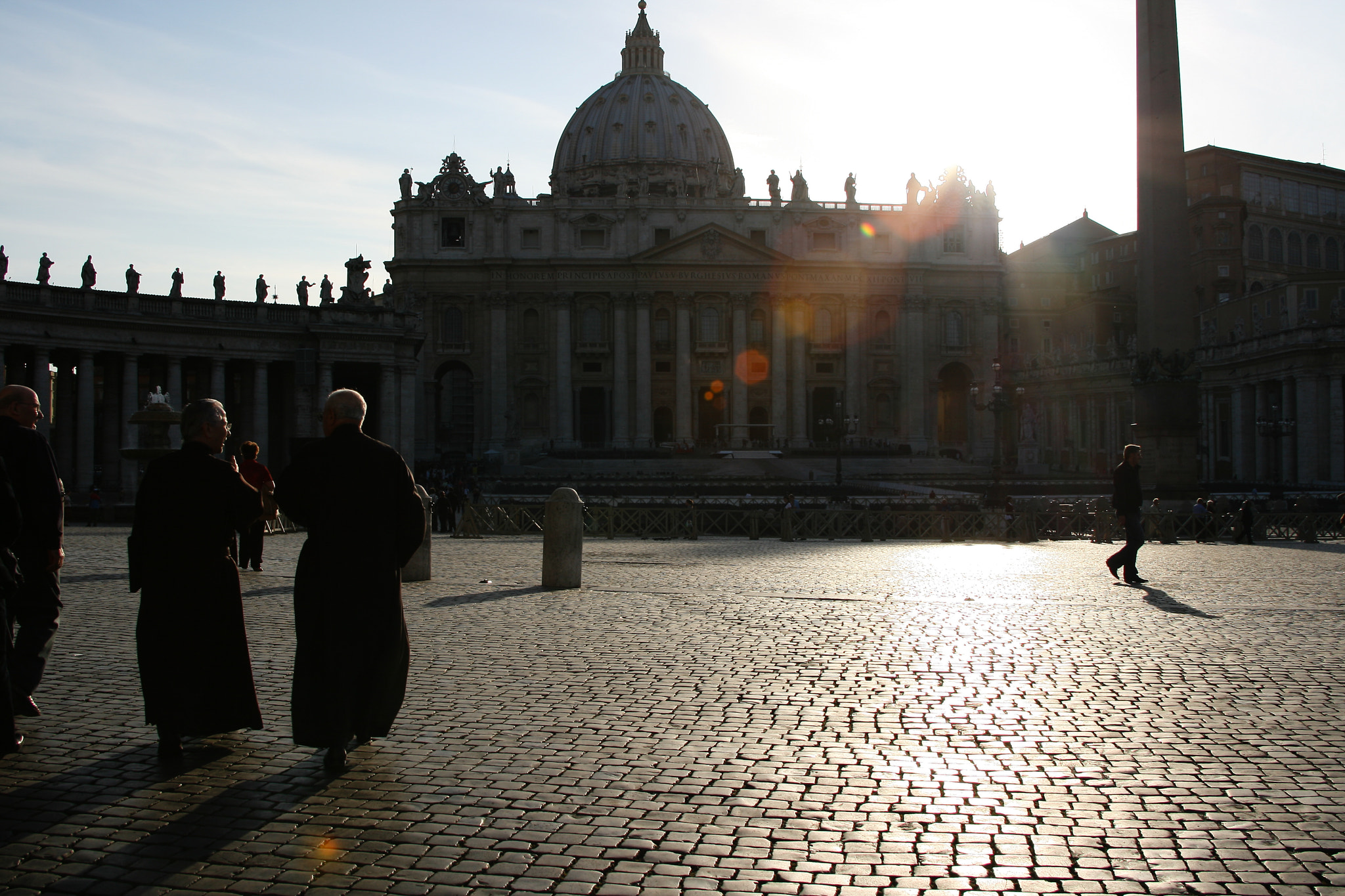 Canon EF 24-85mm F3.5-4.5 USM sample photo. Saint peters street-going to work photography