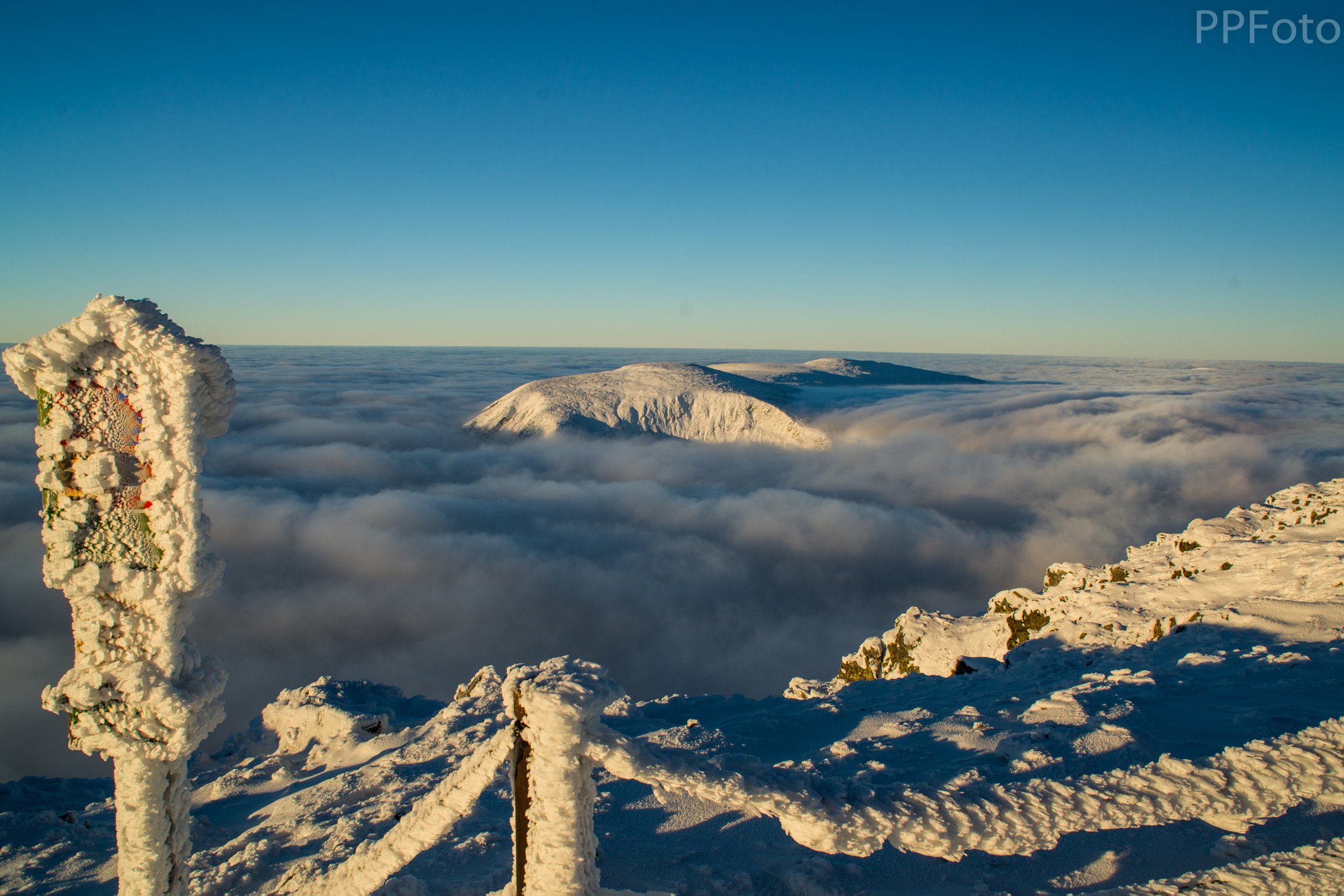 Sony Alpha DSLR-A850 + Sigma 28-70mm EX DG F2.8 sample photo. Sudety mountains photography