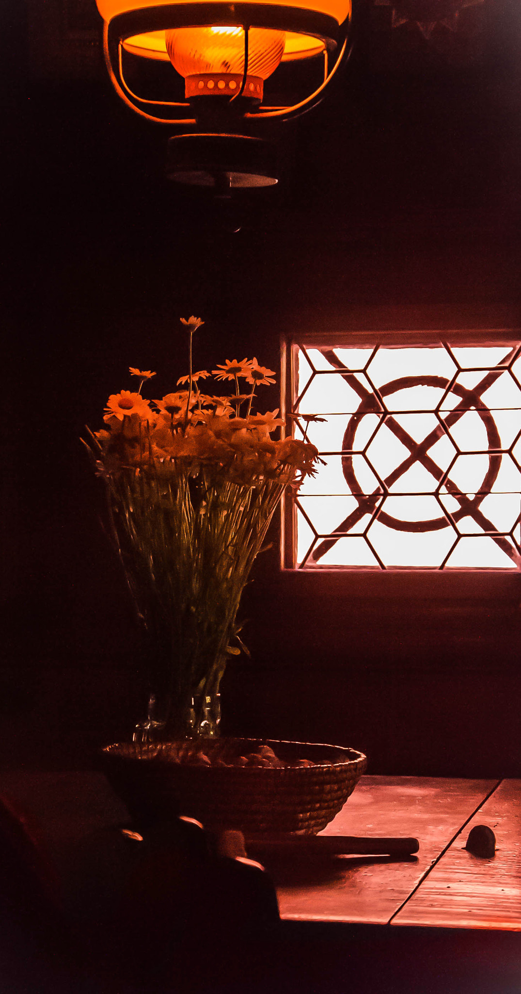 Nikon D3S sample photo. Table with vase photography