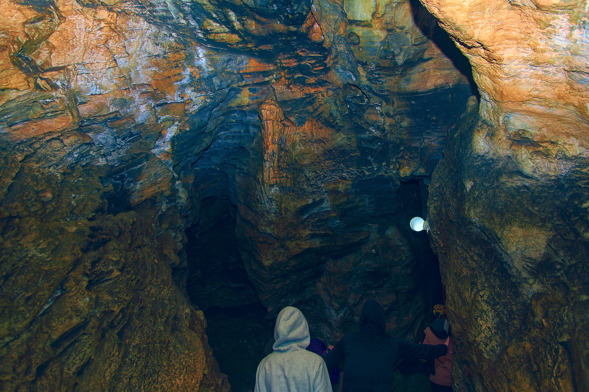 Sigma 20mm EX f/1.8 sample photo. Once in the cave photography