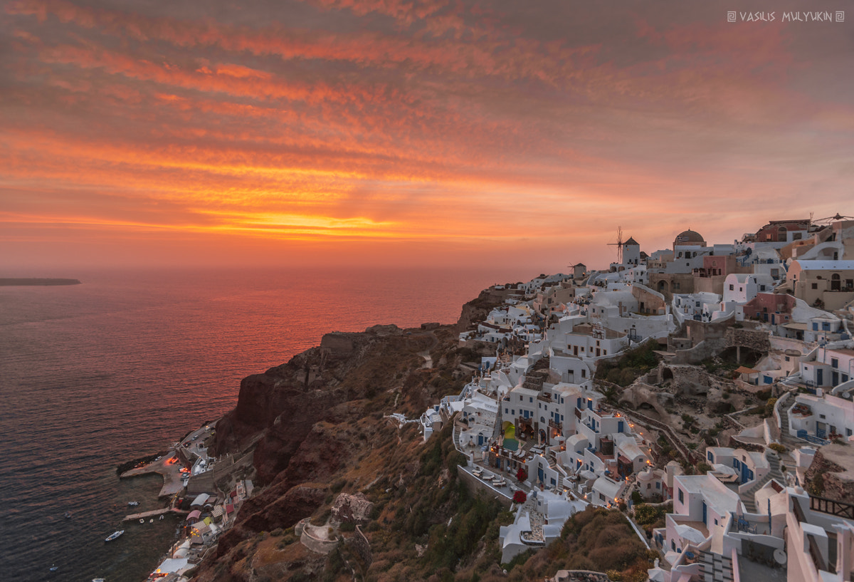 Minolta AF 17-35mm F2.8-4 (D) sample photo. Santorini photography
