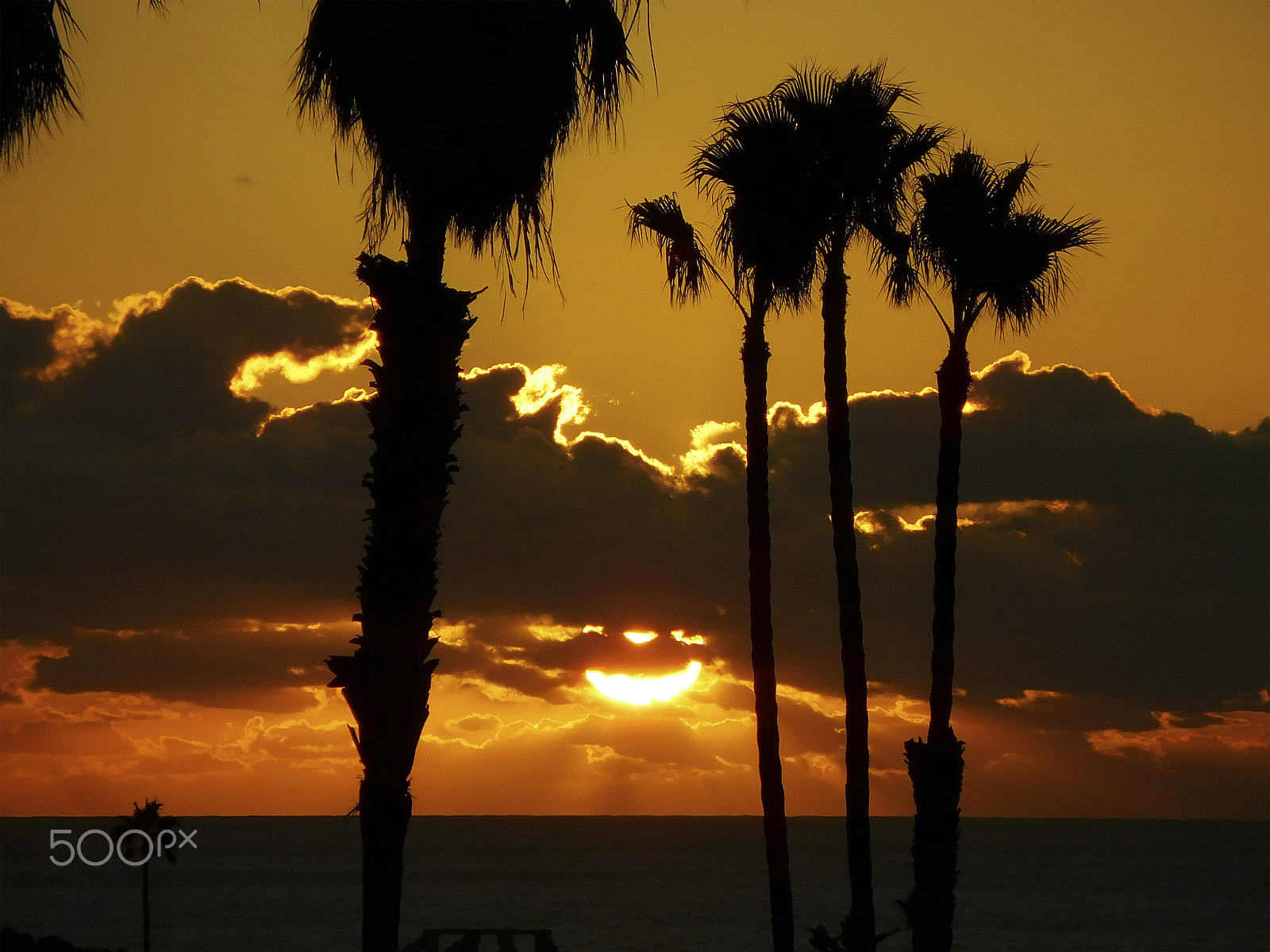 Nikon Coolpix S6900 sample photo. Smiley face sunset in san clemente photography