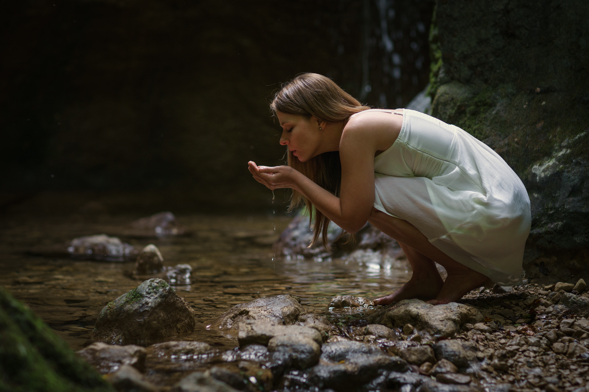 Sony a7 II + Canon EF 85mm F1.2L II USM sample photo. Wasser des lebens.... photography