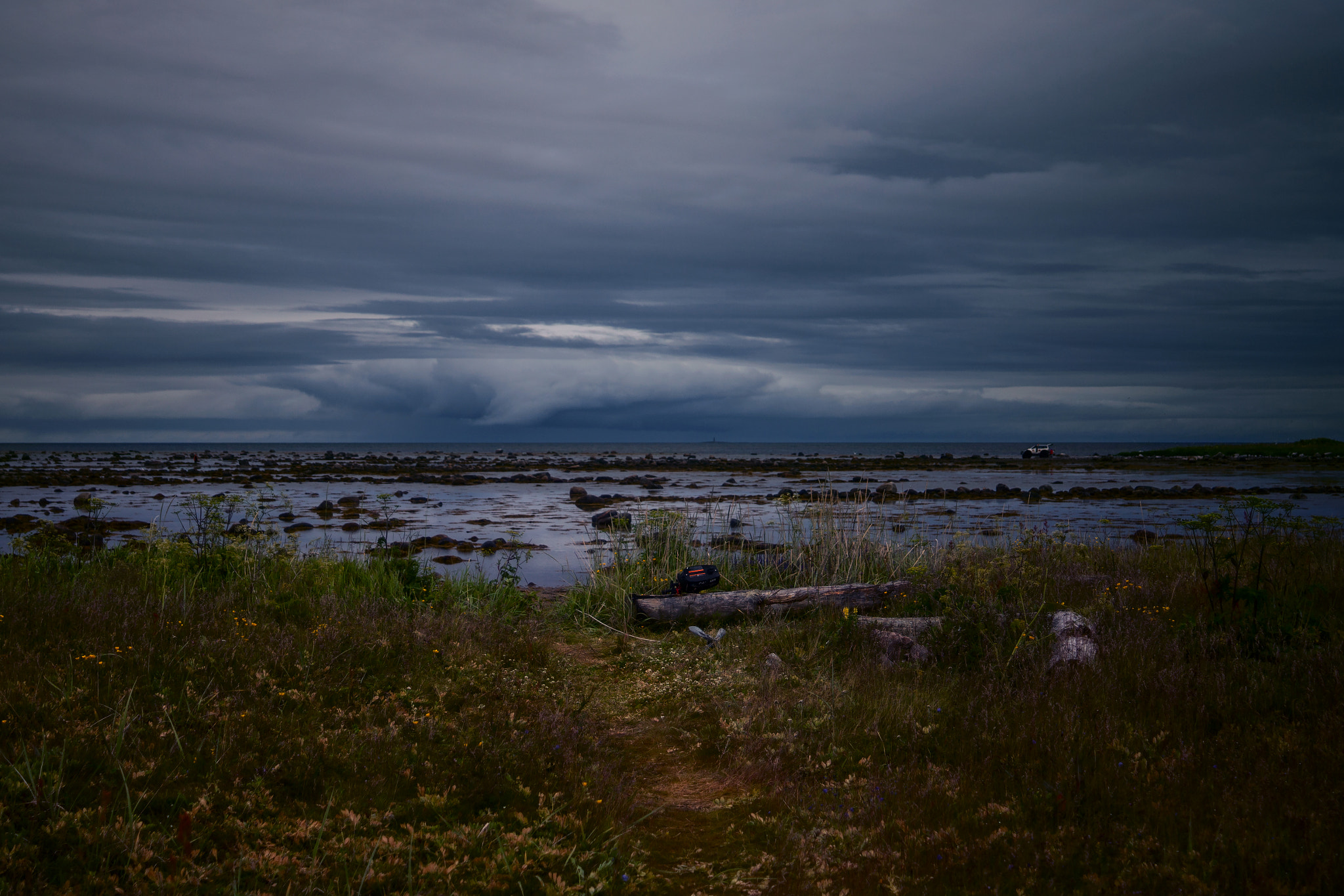 Canon EOS 5D Mark II + Canon EF 28-70mm f/3.5-4.5 sample photo. The sky in a spiral photography