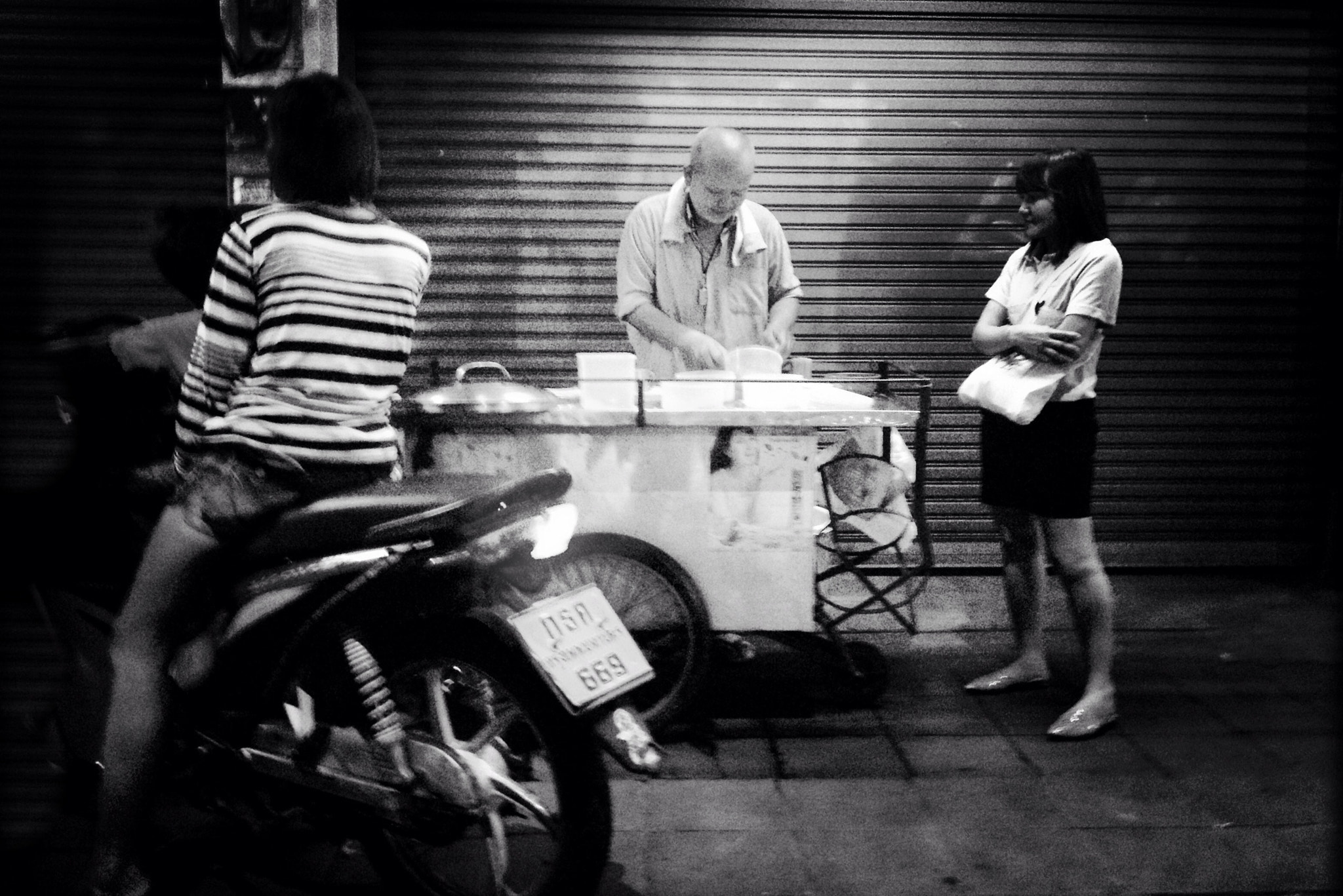 Hipstamatic 303 sample photo. Sukhumvit 46, bangkok photography
