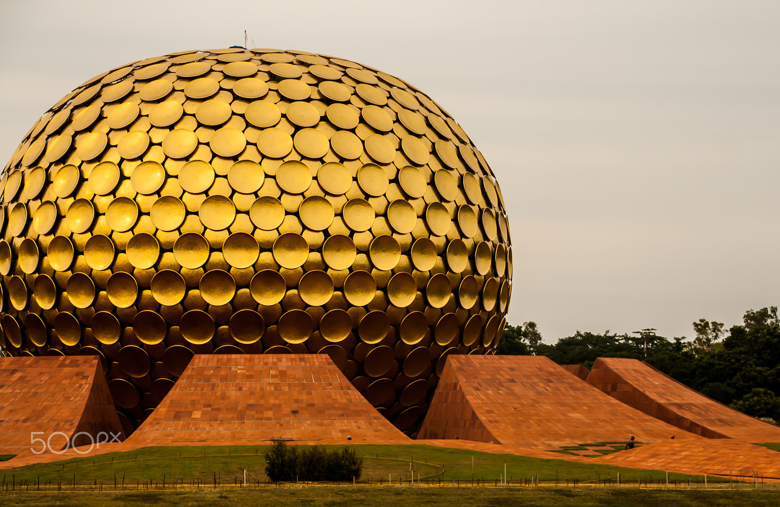 Canon EOS 1000D (EOS Digital Rebel XS / EOS Kiss F) sample photo. Matri mandir photography