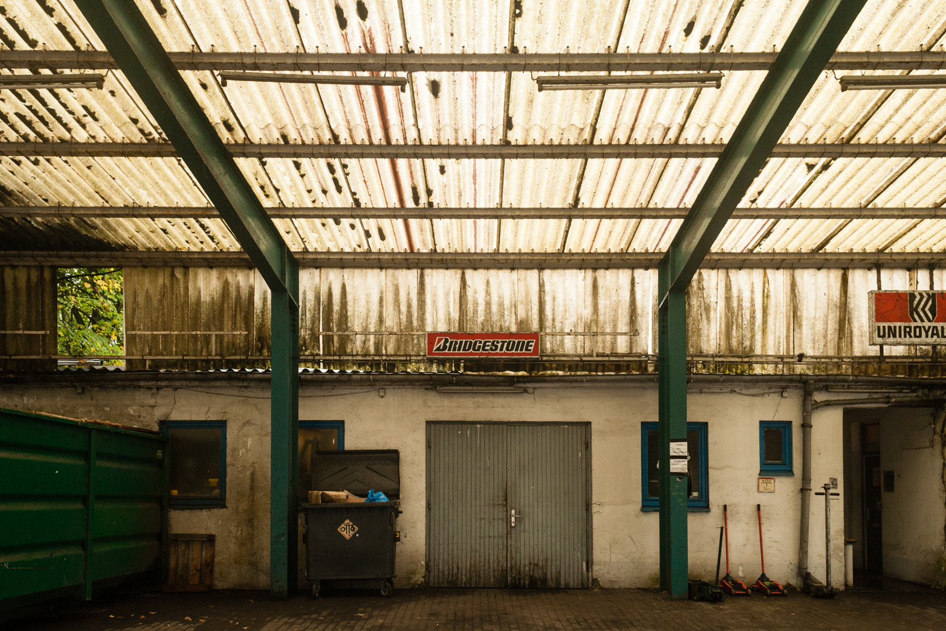 Canon EOS 5D + Canon EF 28mm F1.8 USM sample photo. Tires photography