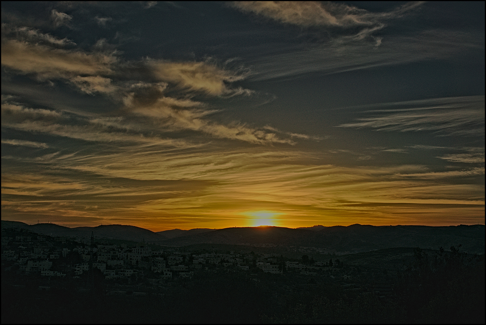 Sony Alpha NEX-5N + Sigma 30mm F2.8 EX DN sample photo. Runsize or should that be sunrise... photography