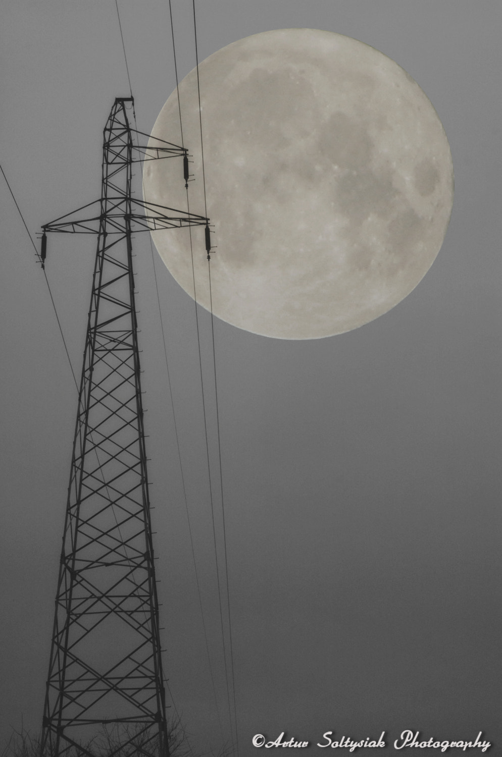 Sigma 28-200mm F3.5-5.6 Compact Aspherical Hyperzoom Macro sample photo. Quiet evening photography