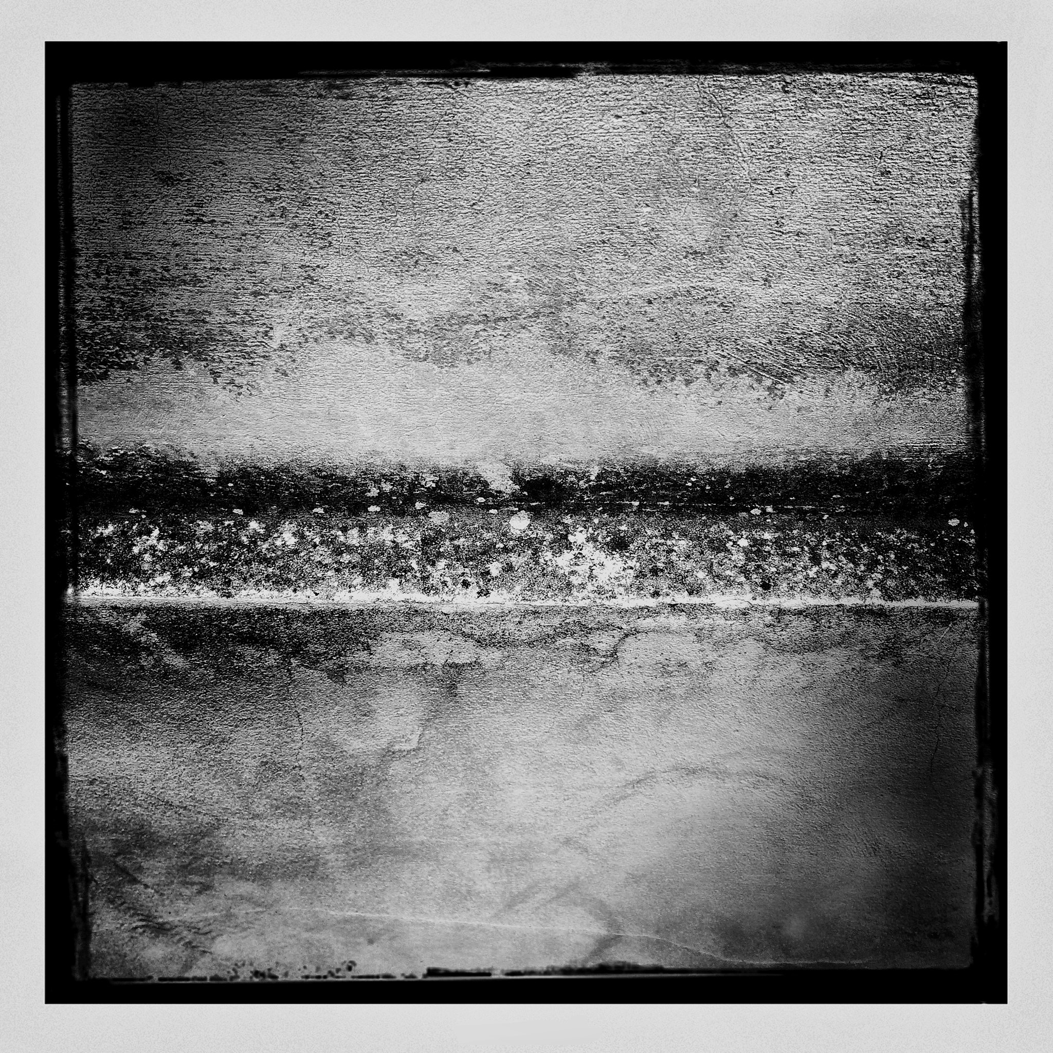 Hipstamatic 302 sample photo. Lines photography