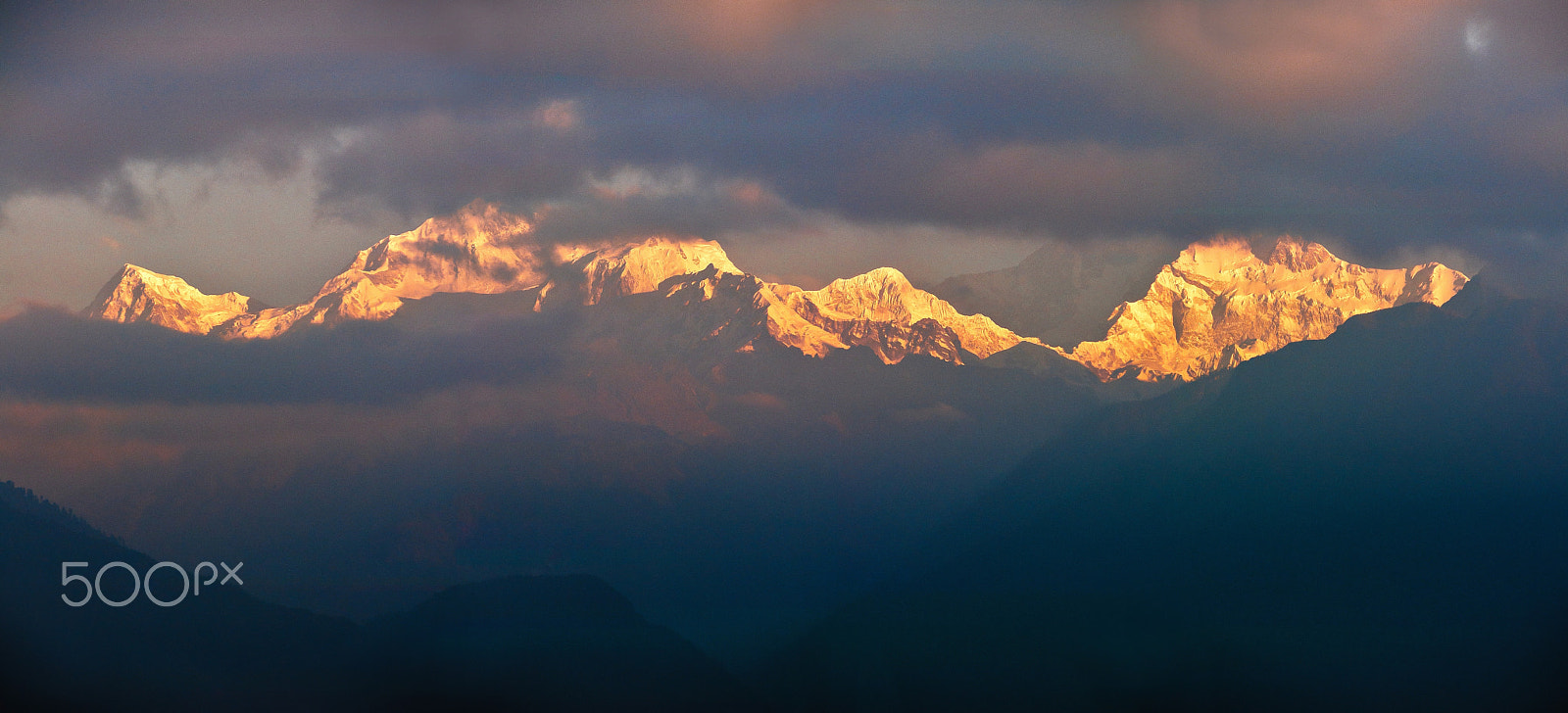 Nikon D300 + Sigma 50-150mm F2.8 EX APO DC HSM sample photo. Kanchenjunga photography