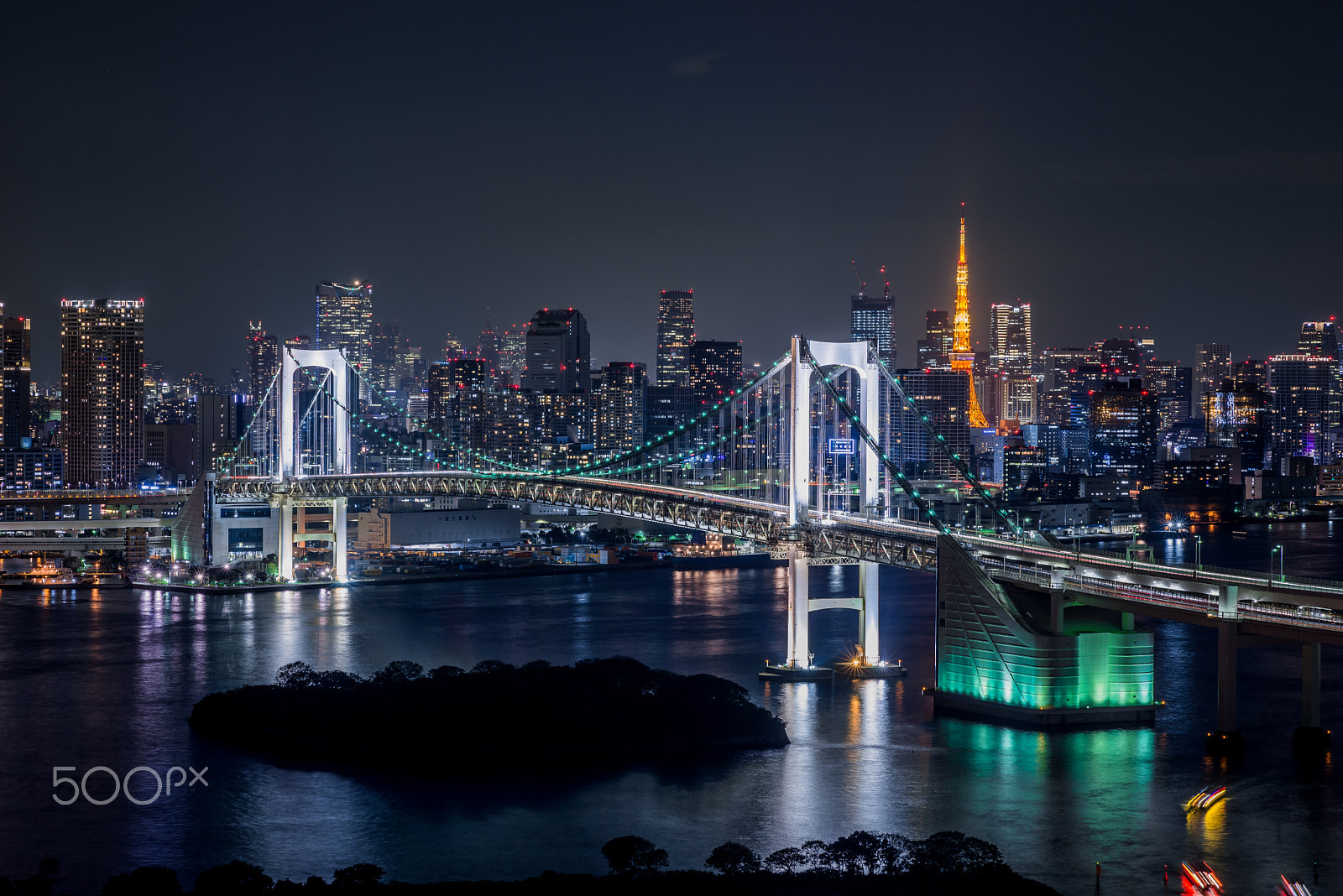 ZEISS Planar T* 85mm F1.4 sample photo. Rainbow bridge and tokyo tower photography