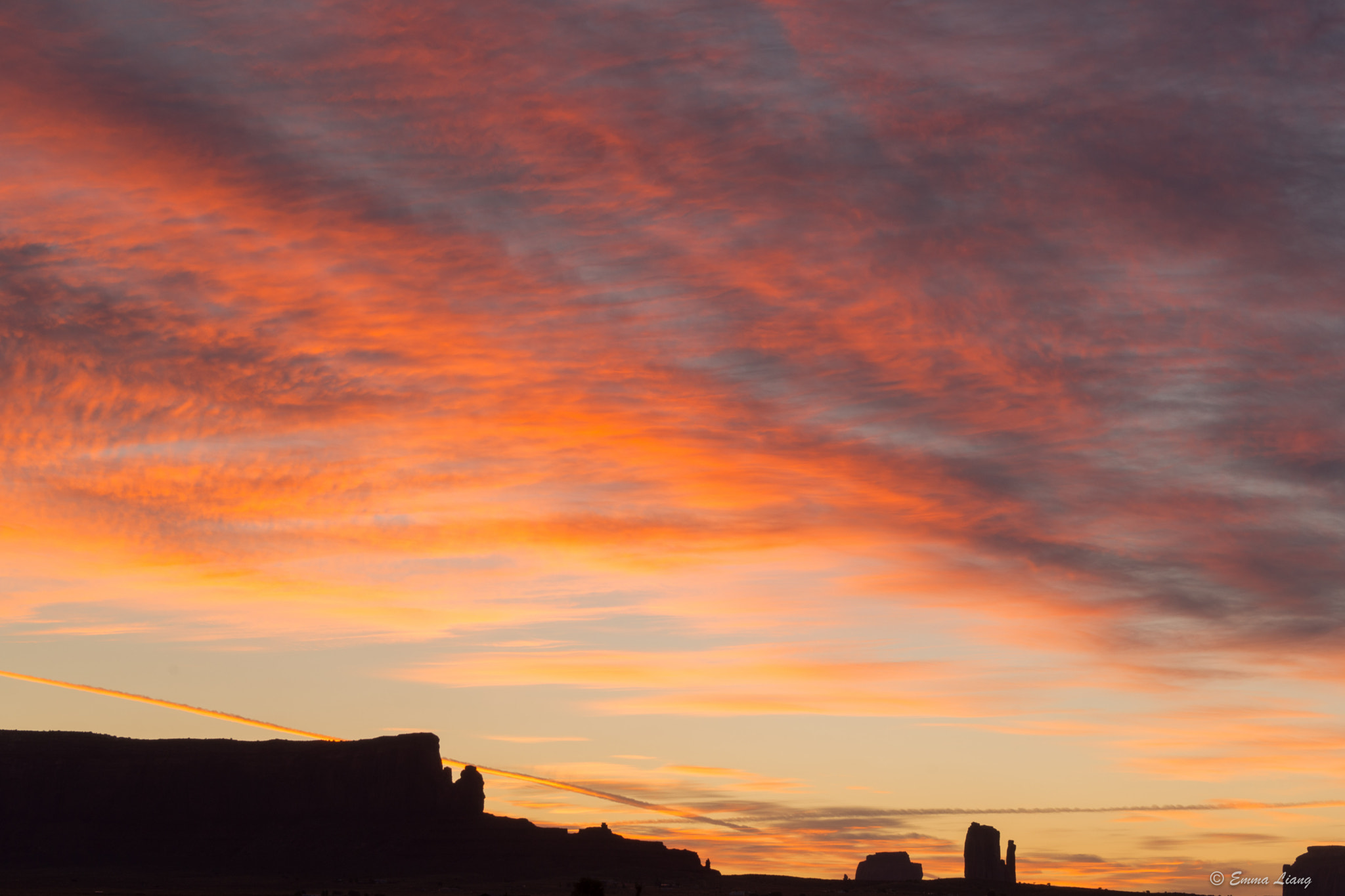 Sony 70-300mm F4.5-5.6 G SSM sample photo. Monument sunrise photography