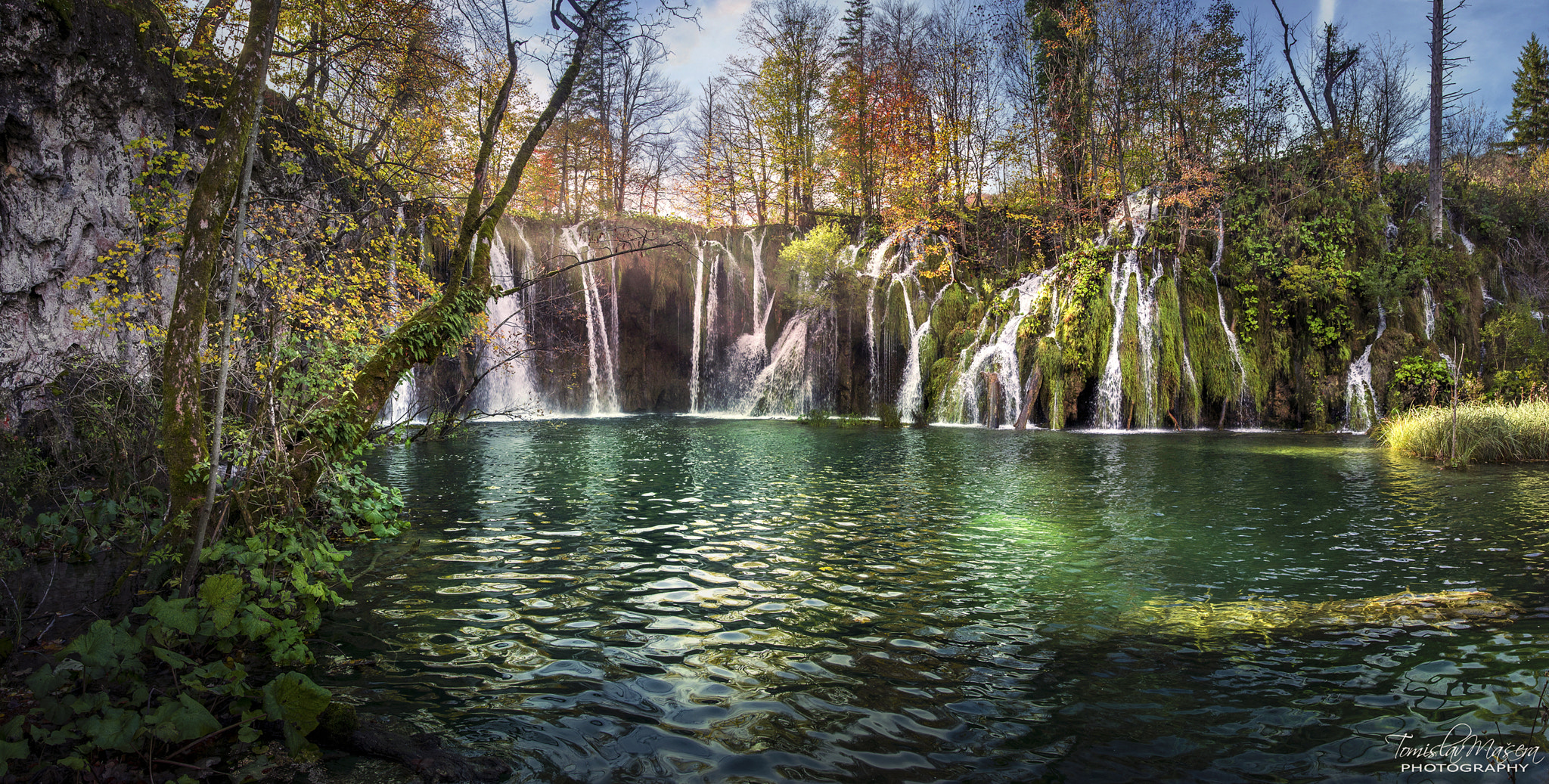 Nikon D5100 + Sigma 18-35mm F1.8 DC HSM Art sample photo. Plitvička jezera photography