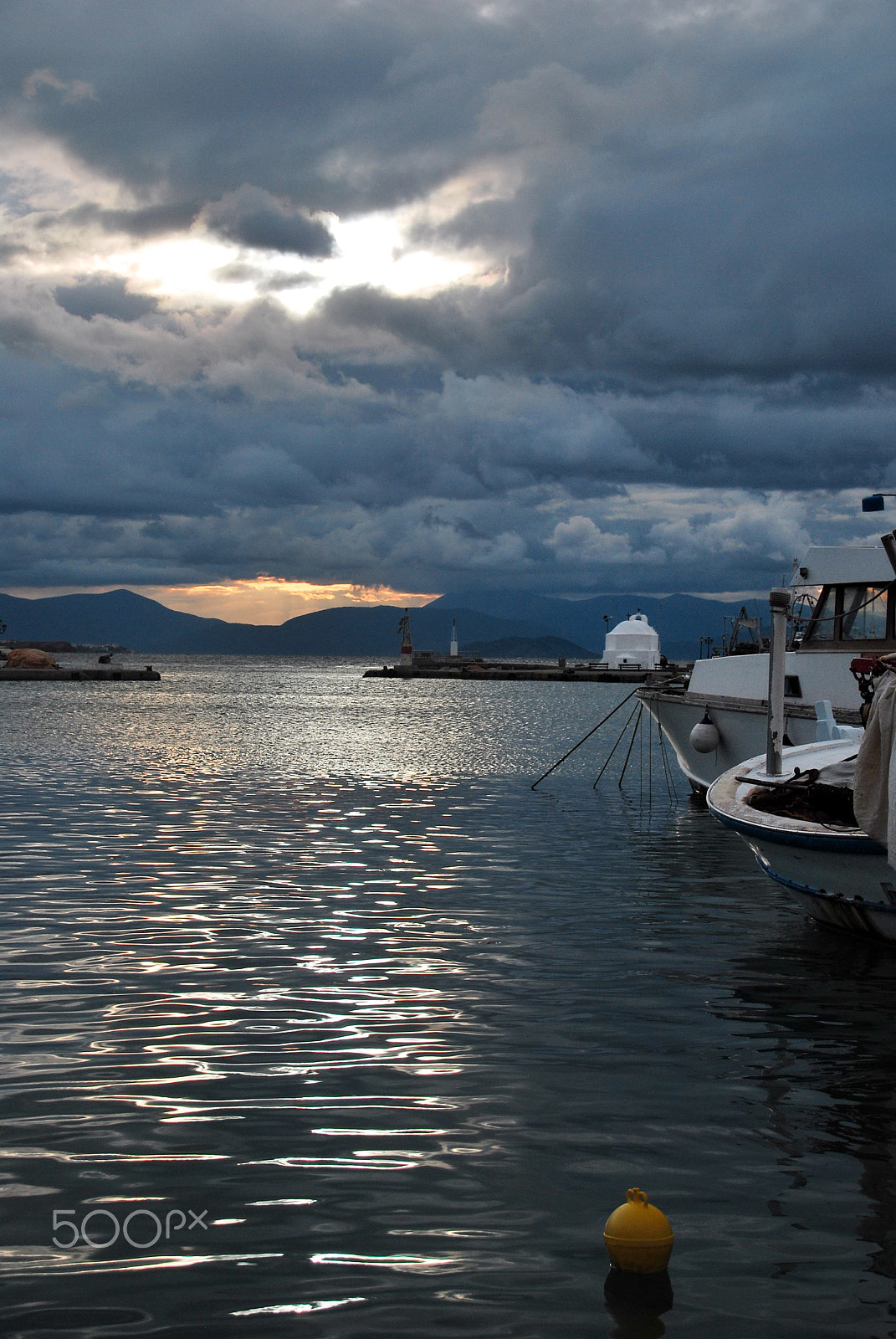 Sigma 18-250mm F3.5-6.3 DC Macro OS HSM sample photo. Aegina island greece st nikolas photography
