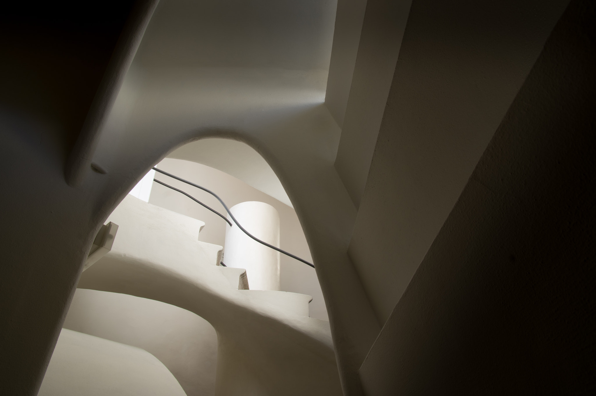Pentax smc DA* 16-50mm F2.8 ED AL (IF) SDM sample photo. Casa batlló staircase photography