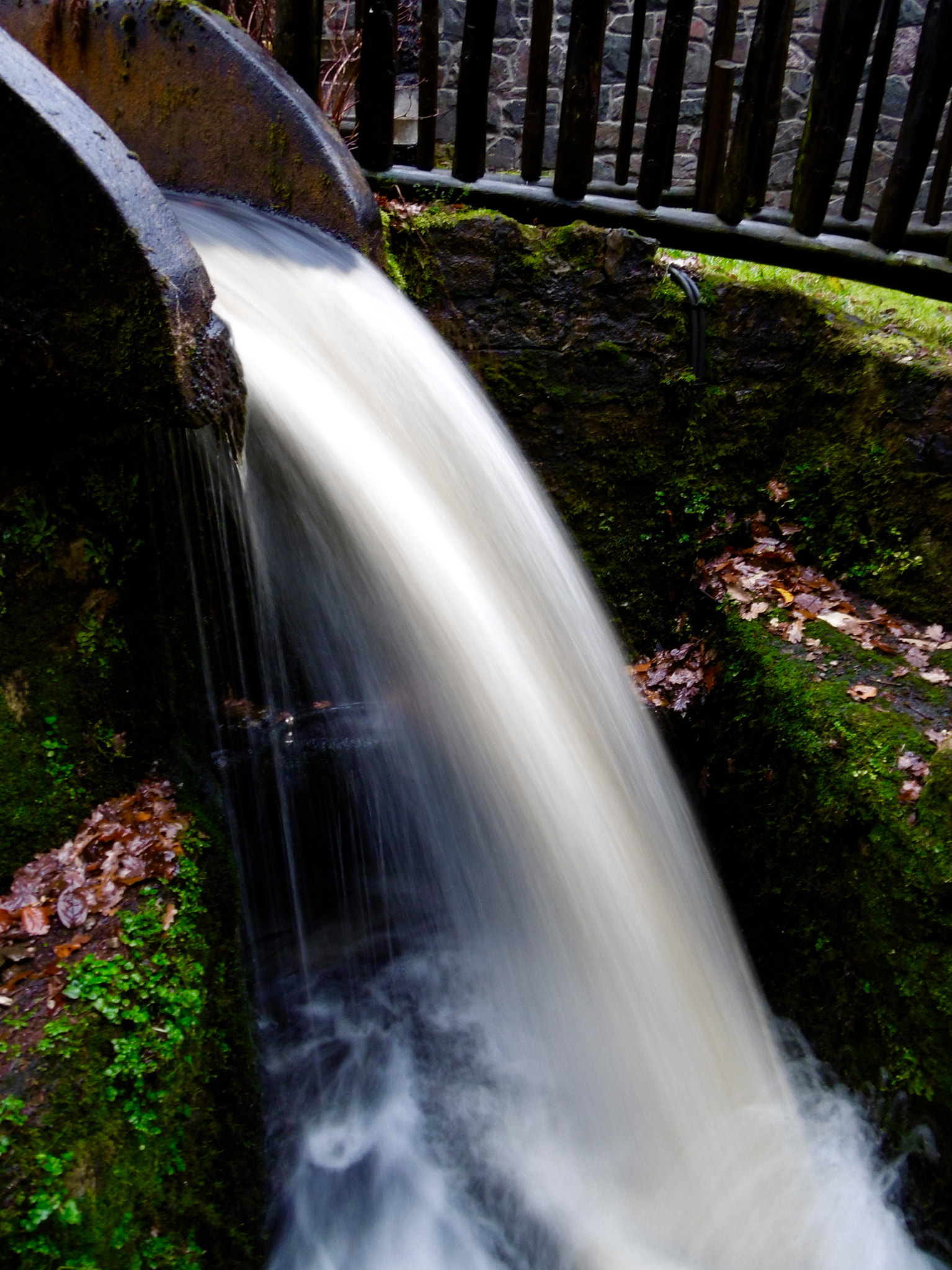 Panasonic DMC-SZ8 sample photo. Waterfall photography
