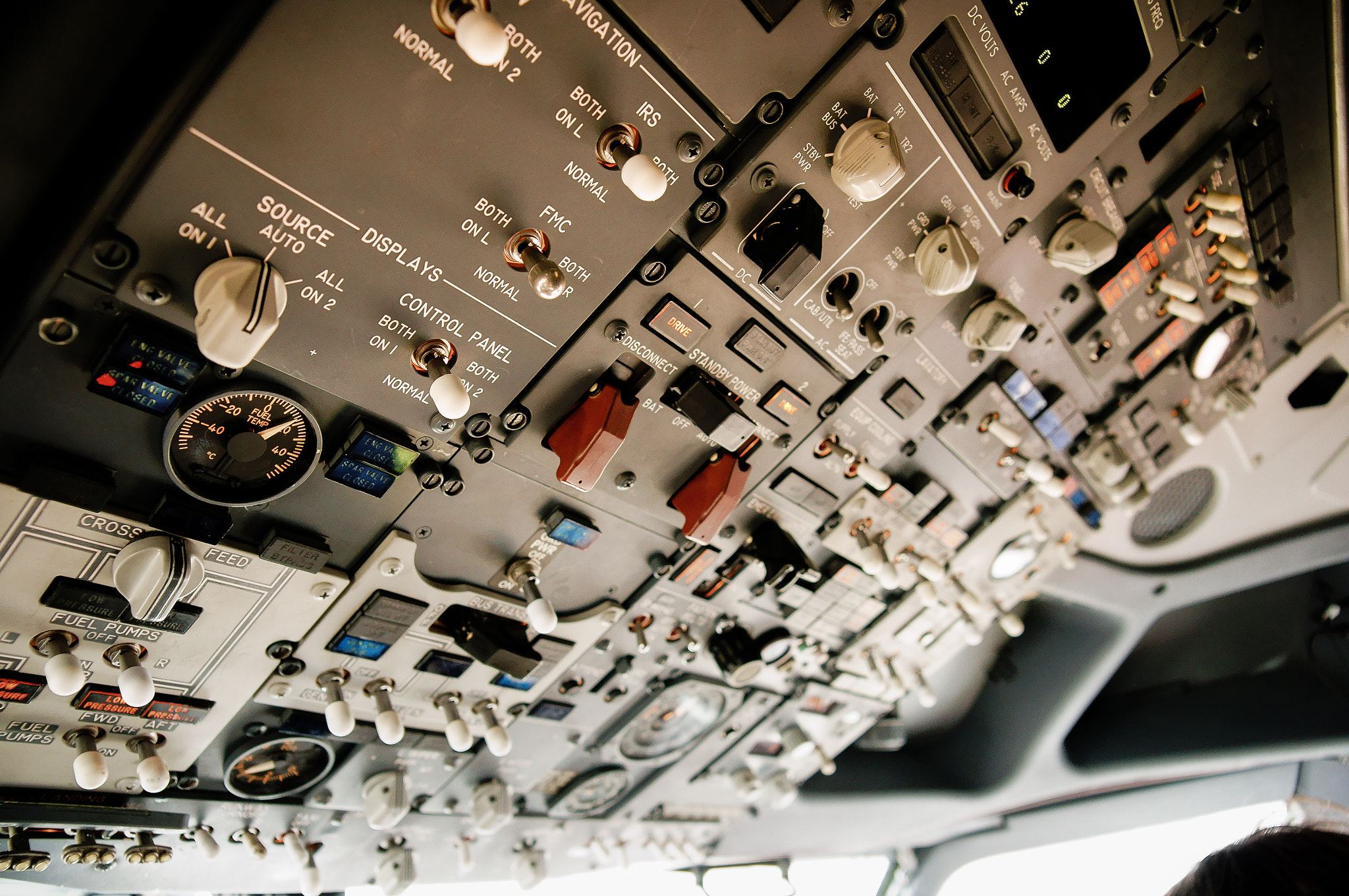 Sony Alpha DSLR-A580 sample photo. B738 overhead panel photography