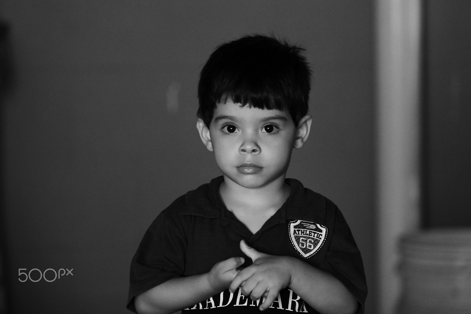Canon EF 70-200mm F2.8L USM sample photo. Simple glance photography