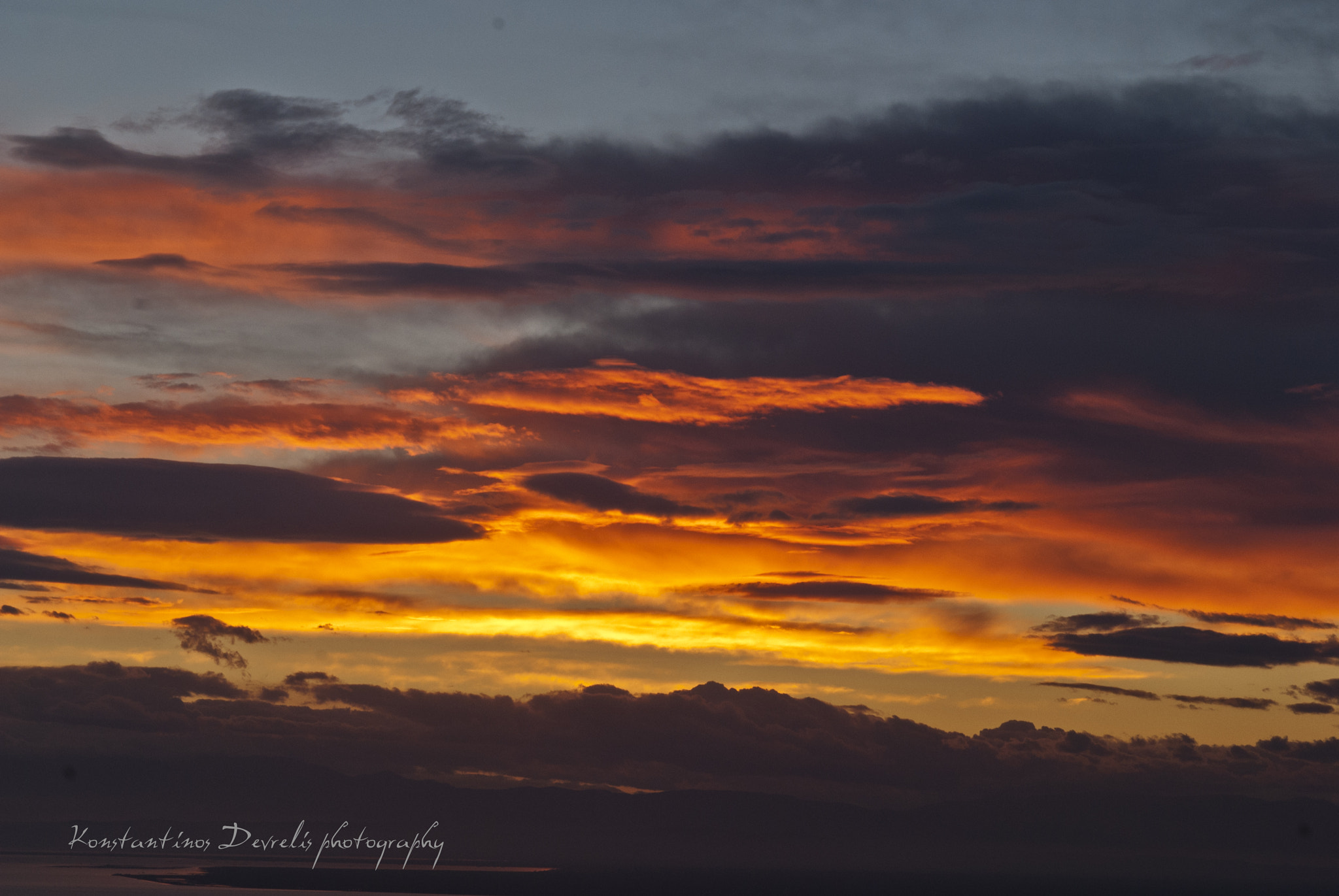 Nikon D200 + Nikon AF-S Nikkor 28-70mm F2.8 ED-IF sample photo. Sunset in thessaloniki photography