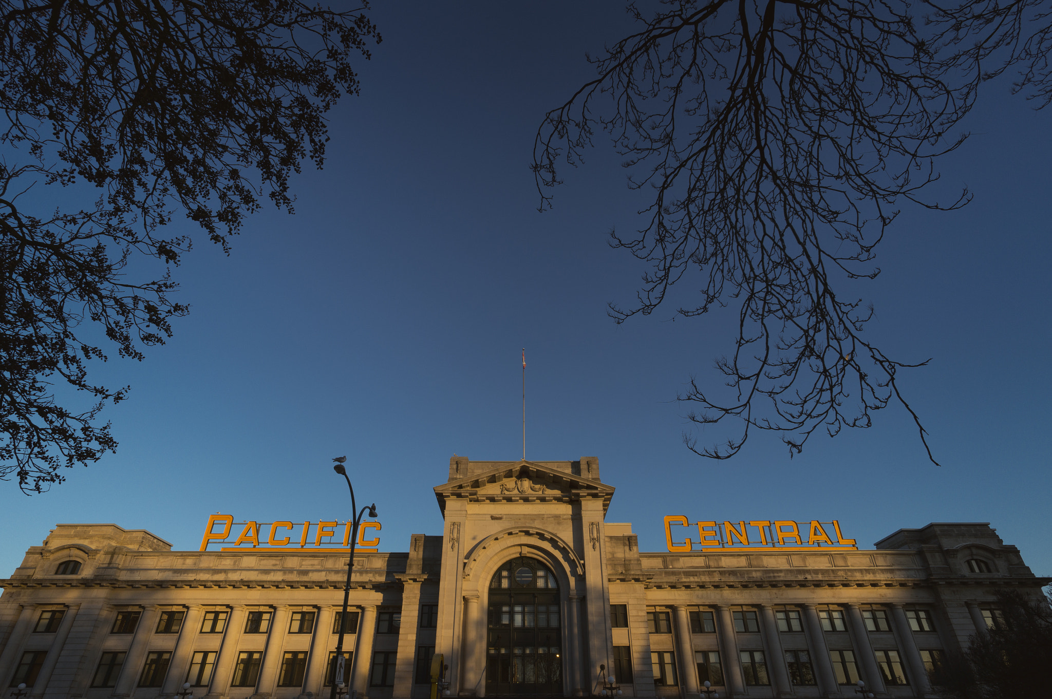 Sony Alpha NEX-6 + ZEISS Touit 12mm F2.8 sample photo. Pacific central station, vancouver | british columbia photography