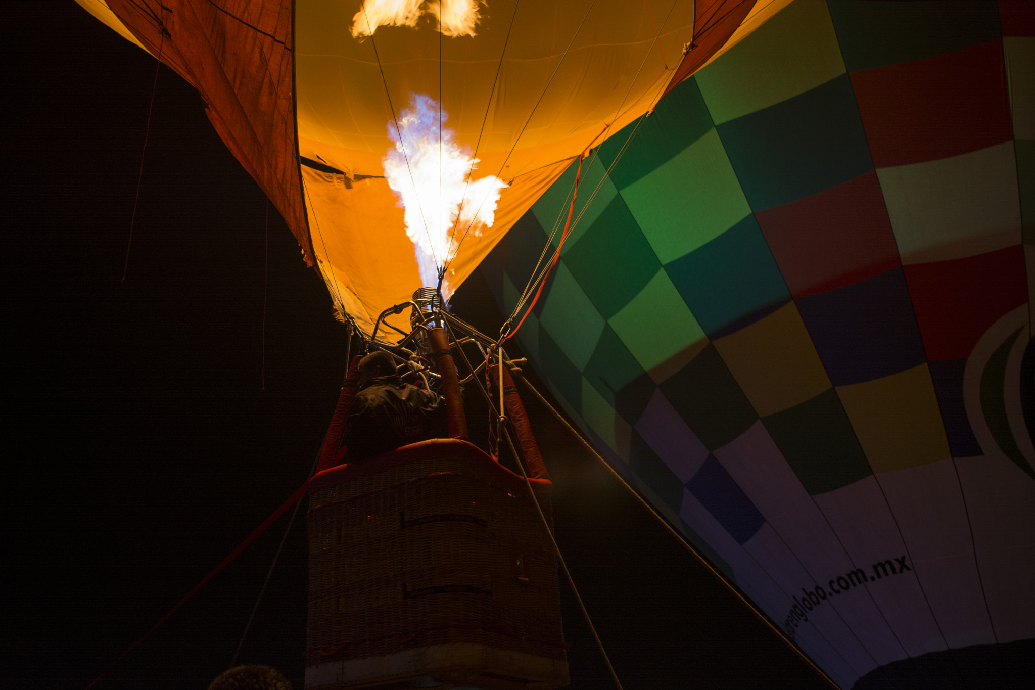 Nikon D7100 + Nikon AF Nikkor 24mm F2.8D sample photo. Globofest 2015 en metepec ii photography