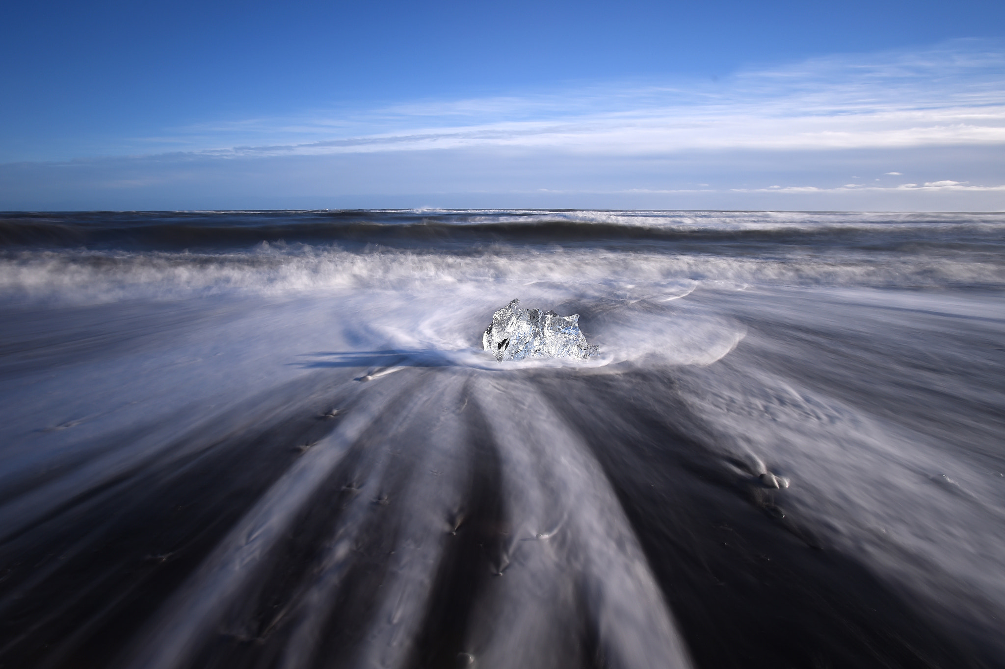 Nikon AF-S Nikkor 17-35mm F2.8D ED-IF sample photo. Black beach photography