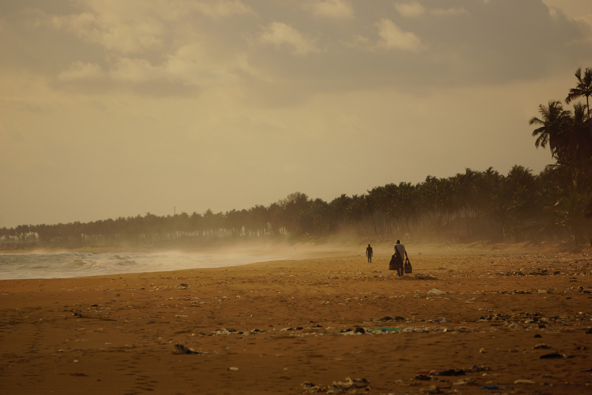 Sony E 55-210mm F4.5-6.3 OSS sample photo. Bassam beach photography