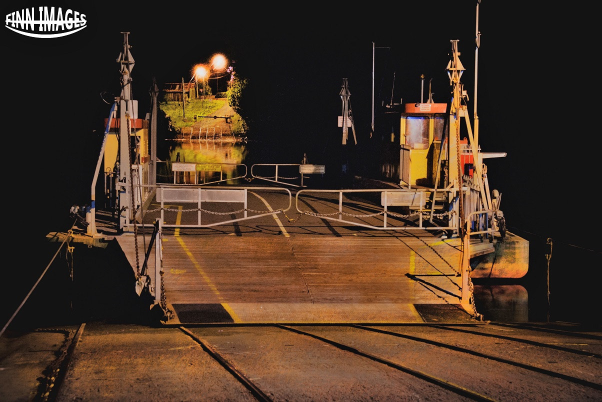Pentax K100D + PENTAX-F 28-80mm F3.5-4.5 sample photo. Lower portland ferry - reflection/mirror photography