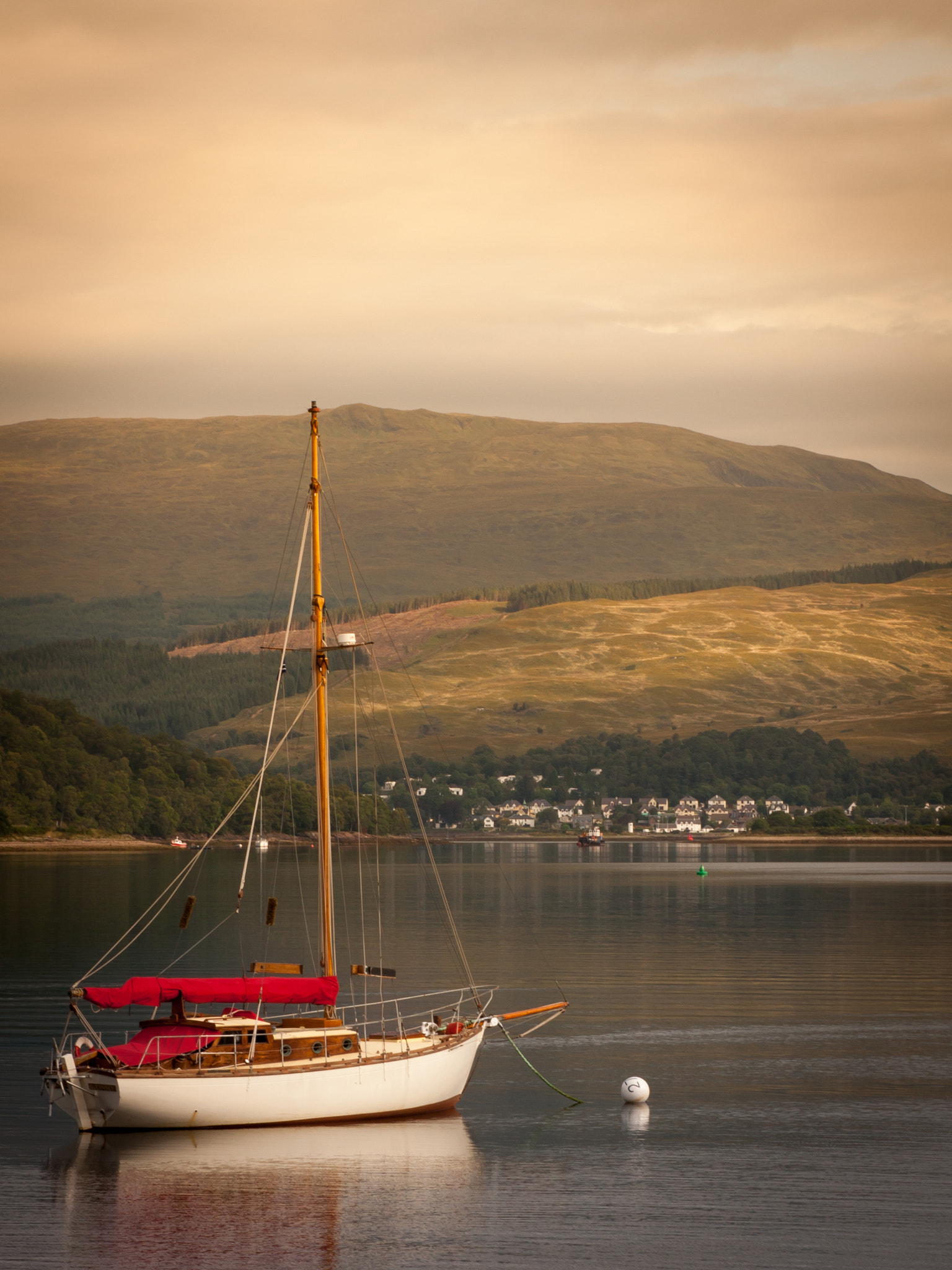 Canon EF 28-105mm f/3.5-4.5 USM sample photo. Fort william, scotland photography
