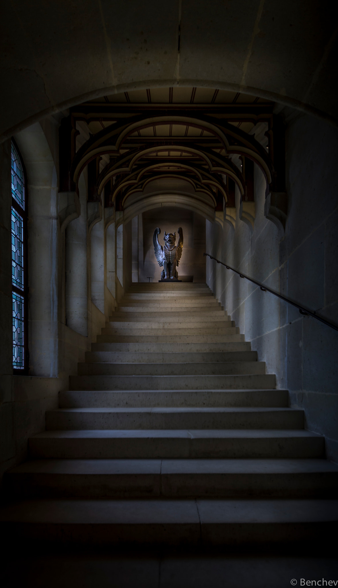 Sigma 10-20mm F3.5 EX DC HSM sample photo. Up the stairs photography